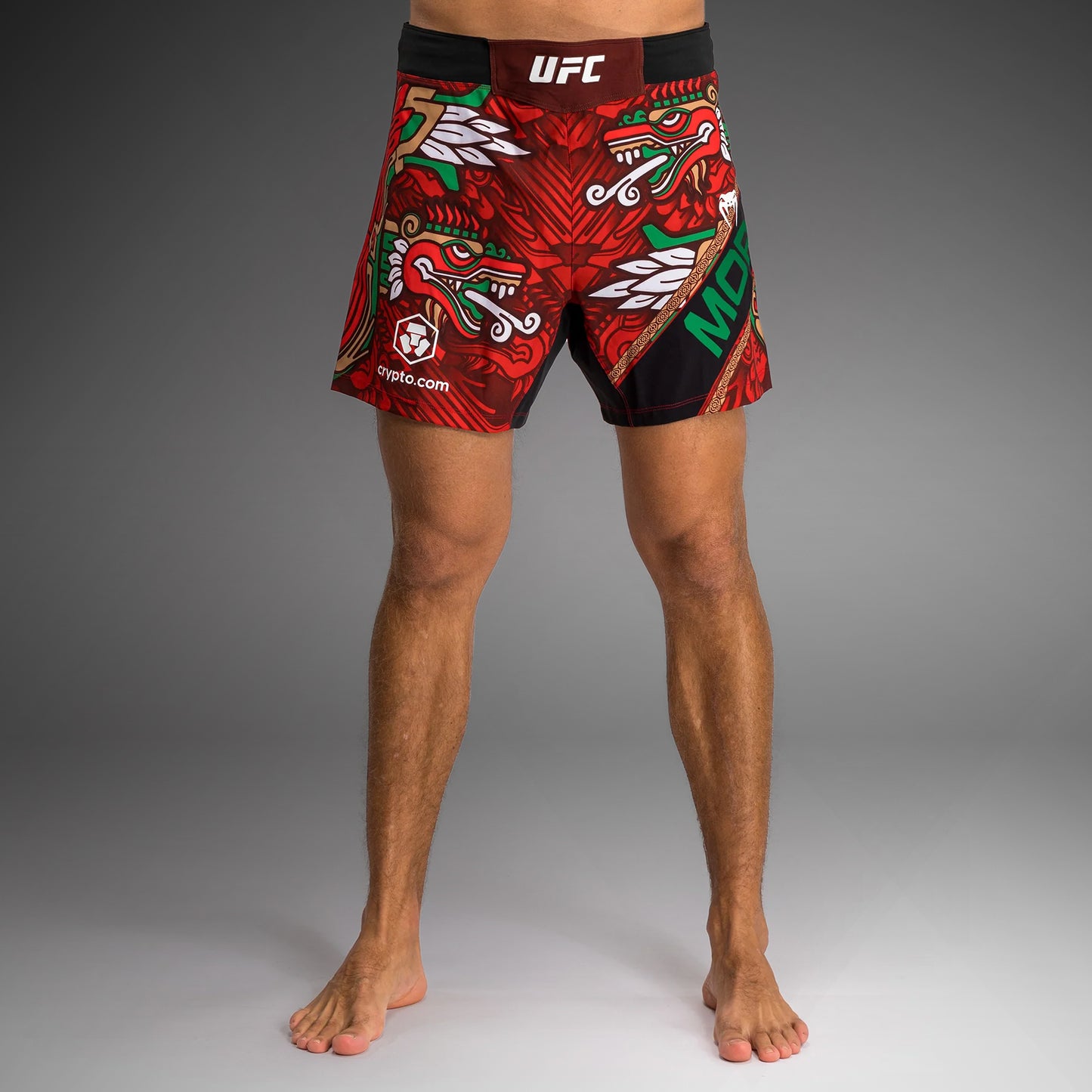 UFC Unrivaled by Venum Brandan Moreno 男性ファイトショーツ - レッド