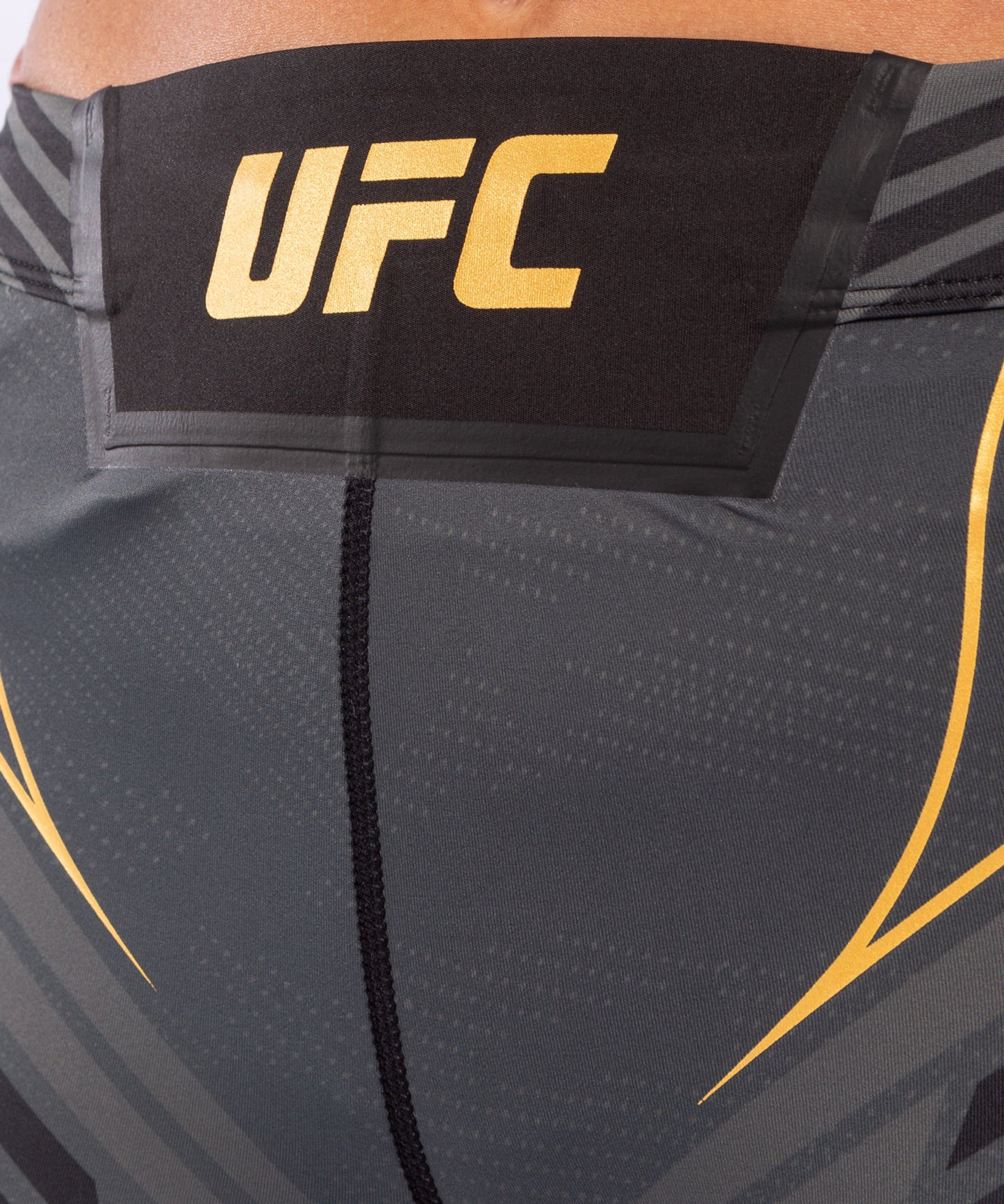 UFC VENUM本物のファイトナイトウィメンズバーリトゥーショート-ショートフィット - チャンピオン