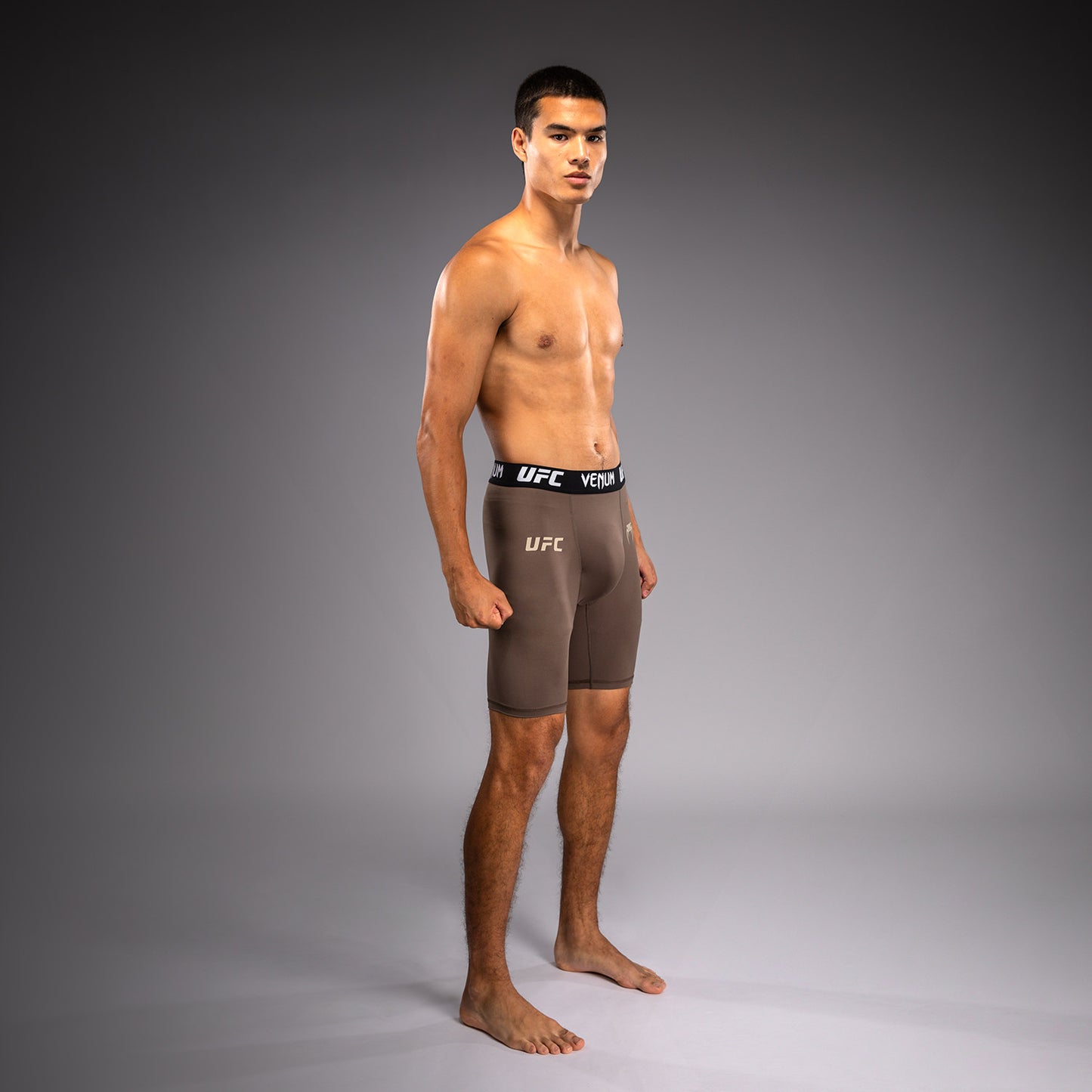 Venum UFC Unity by Venum Authentic Fight Week メンズ テクニカル コンプレッションショーツ - ブラウン