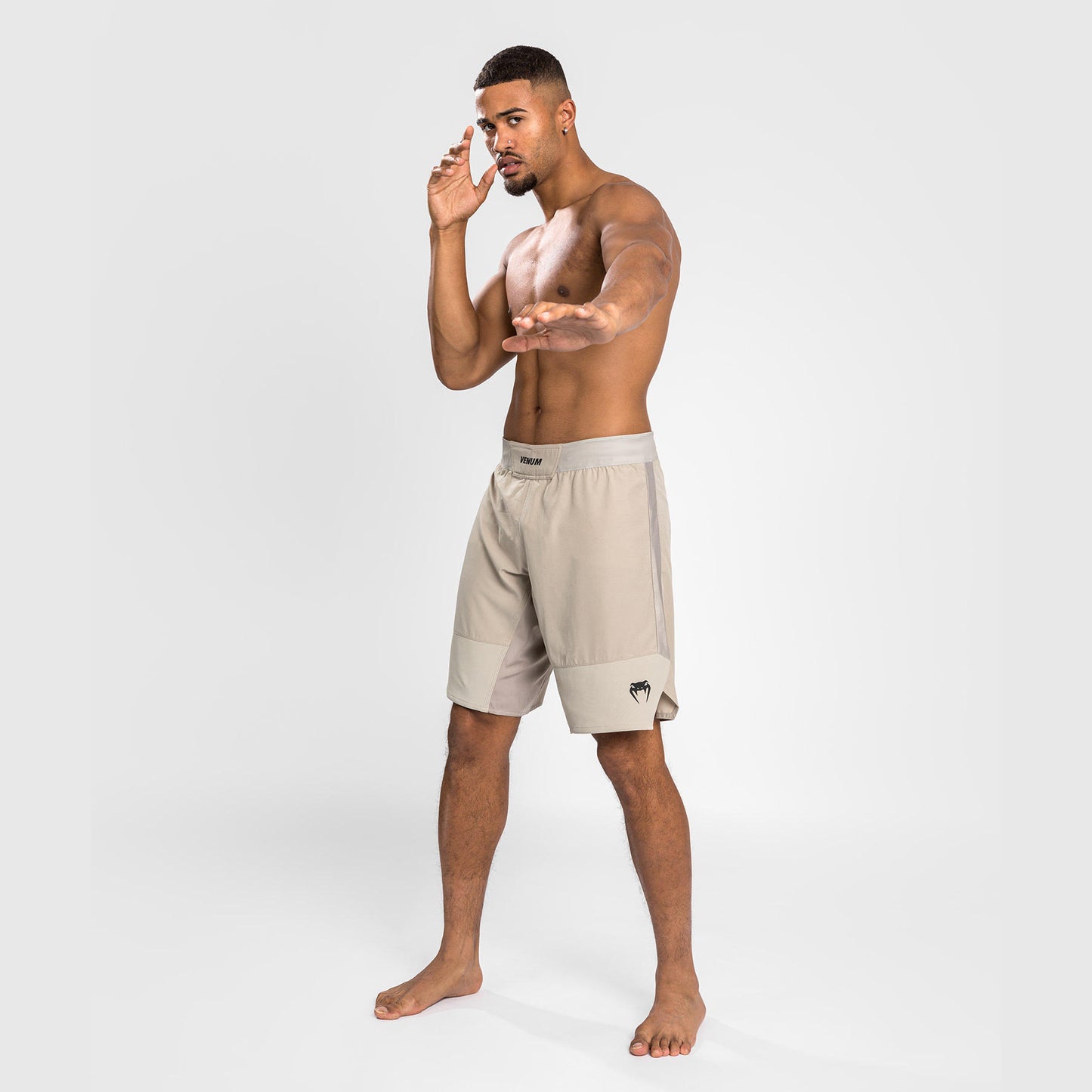 Venum G-Fit エア ファイトショーツ - サンド