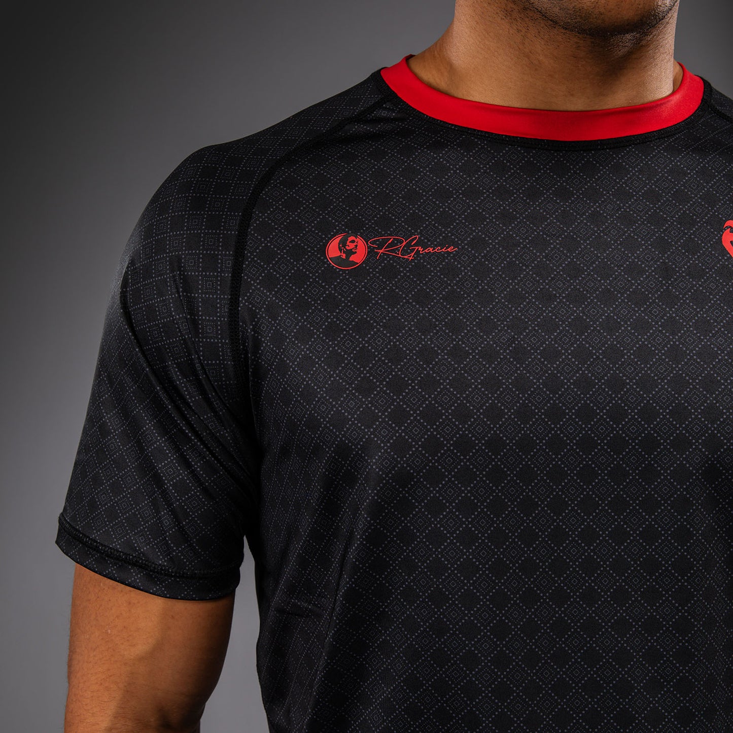 Venum x Roger Gracie Signature ドライテックTシャツ - ブラック/レッド