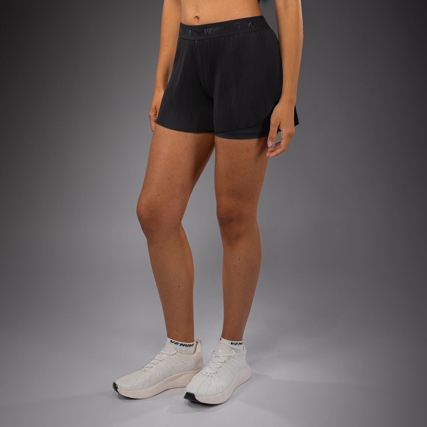Venum Flowfit レディース トレーニングショーツ - ブラック