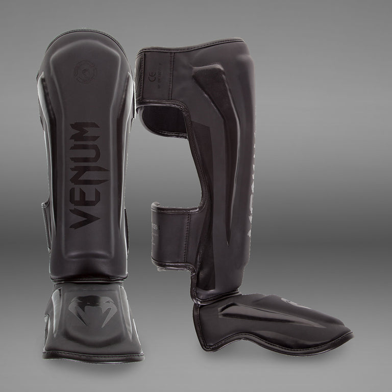 Venum カモ柄　シンガード　美品 3ea9aeb4ef2afc8514af542733ce9c