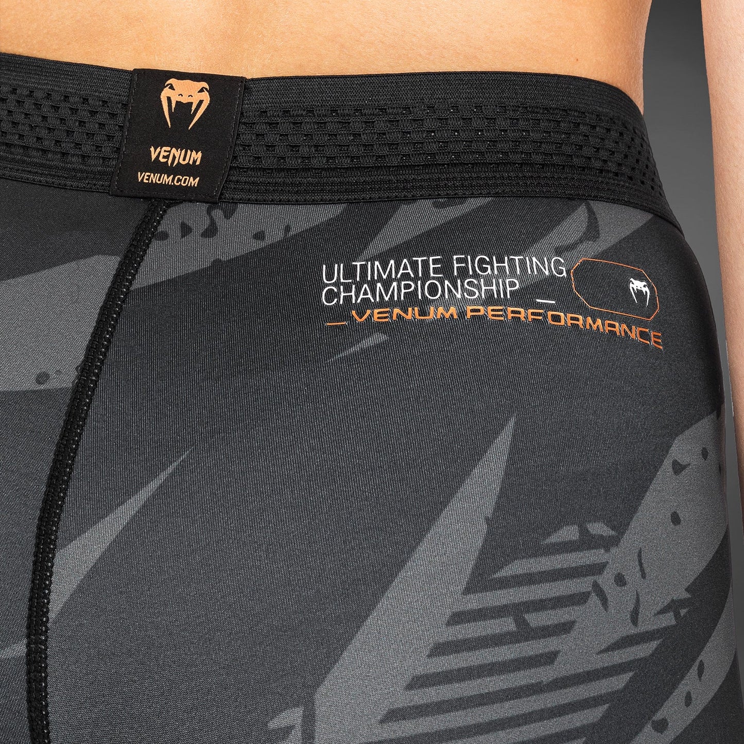 UFC Adrenaline By Venum Fight Week - 女性のバレトゥードショート - Urban Camo