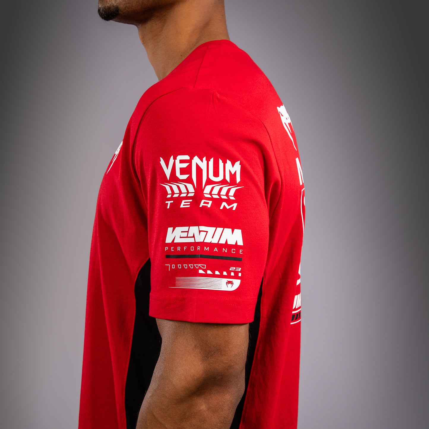 Venum Motorsport - レーサーレッド Tシャツ