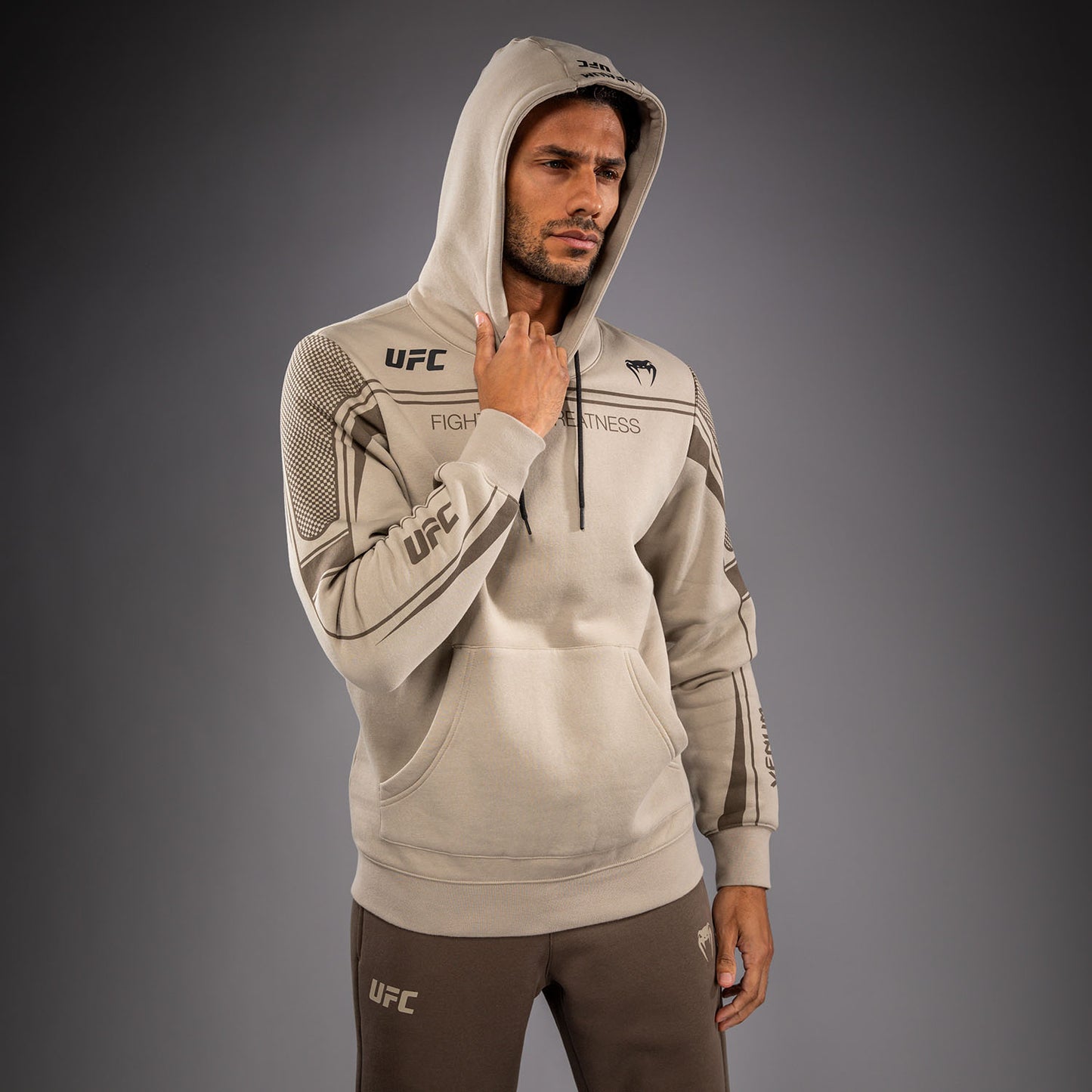 Venum UFC Unity by Venum Authentic Fight Week メンズ プルオーバーフーディー - サンド