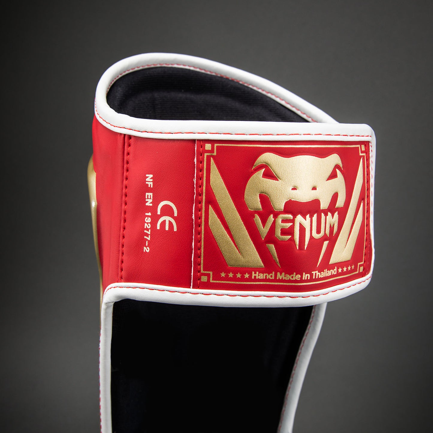Venum Elite シンガード - レッド
