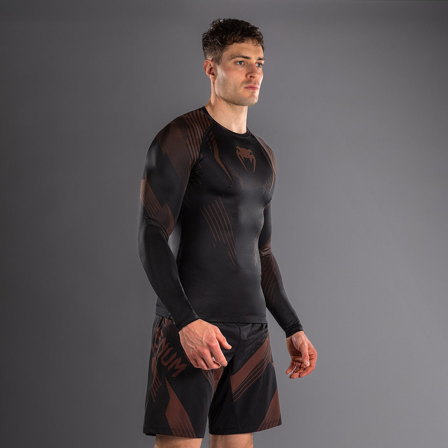 Venum No-Gi 6.0 長袖ラッシュガード - ブラック/ブラウン