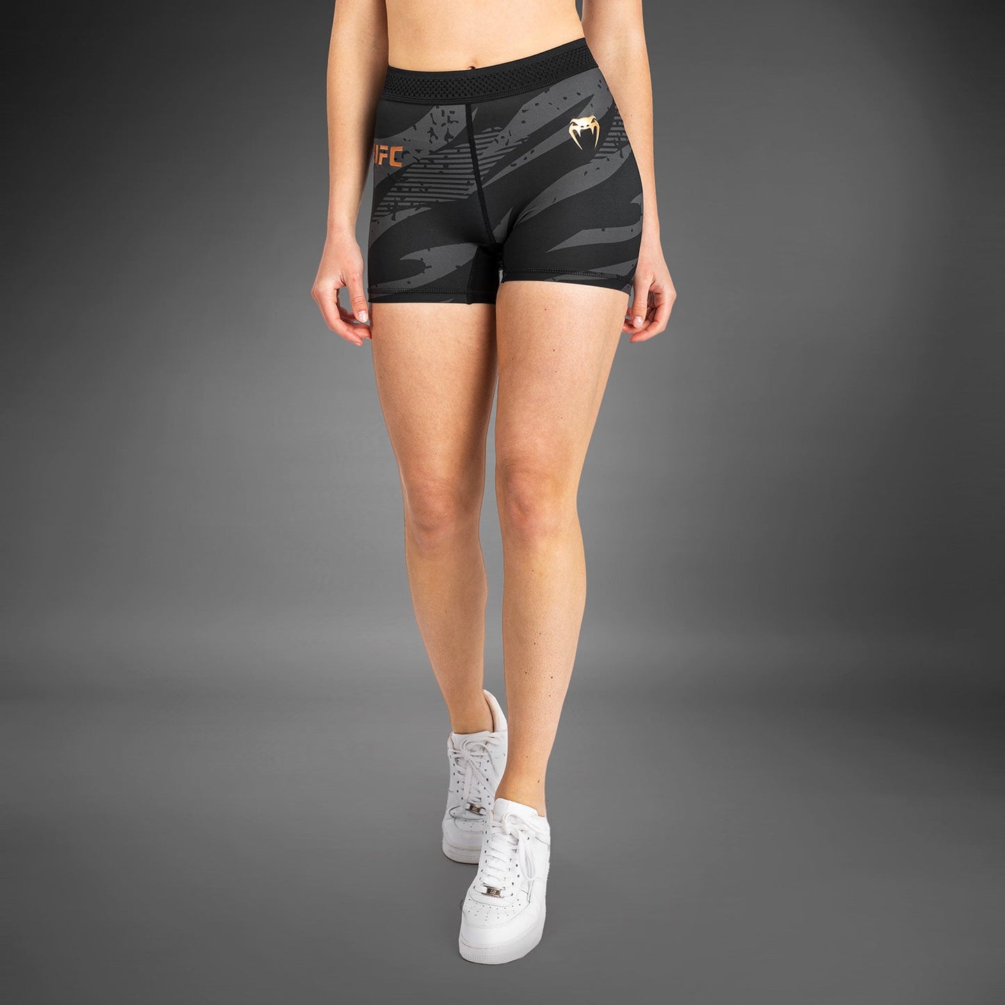 UFC Adrenaline By Venum Fight Week - 女性のバレトゥードショート - Urban Camo