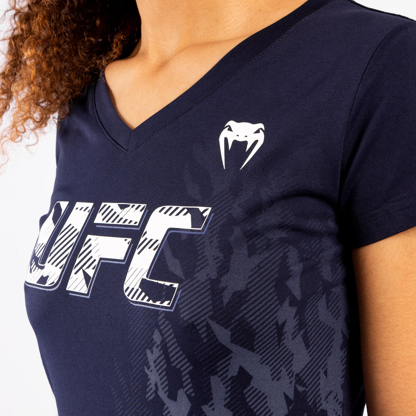 UFC VENUM本格的なファイトウィークウィメンズ半袖Tシャツ - 青い