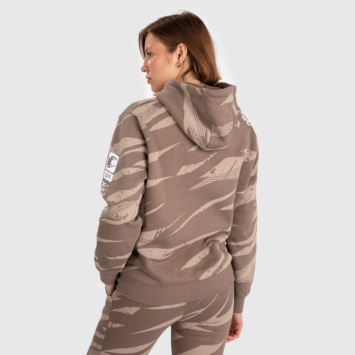 UFC Adrenaline By Venum Fight Week - 女性用プルオーバーパーカー - Desert Camo