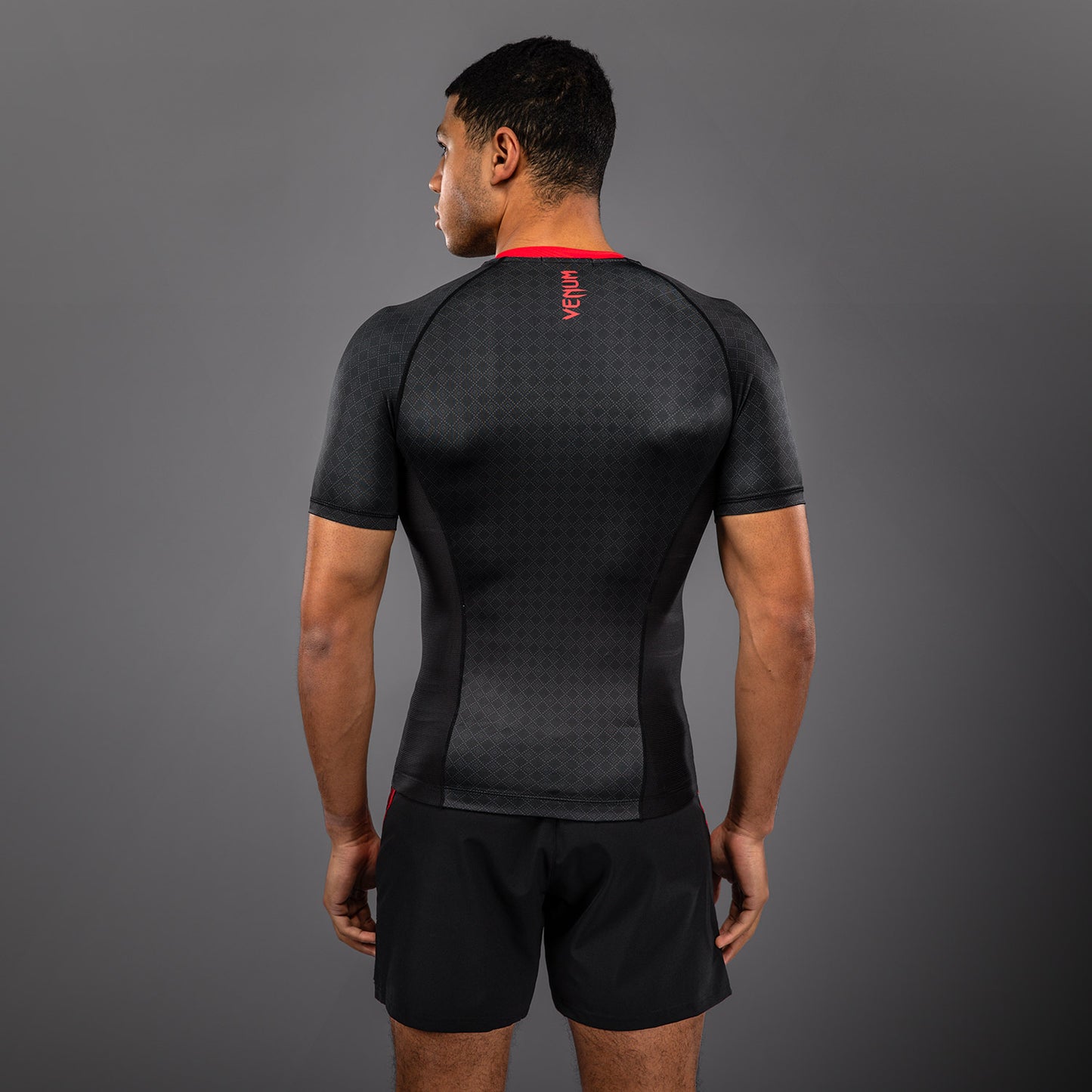 Venum x Roger Gracie Signature 半袖ラッシュガード - ブラック/レッド