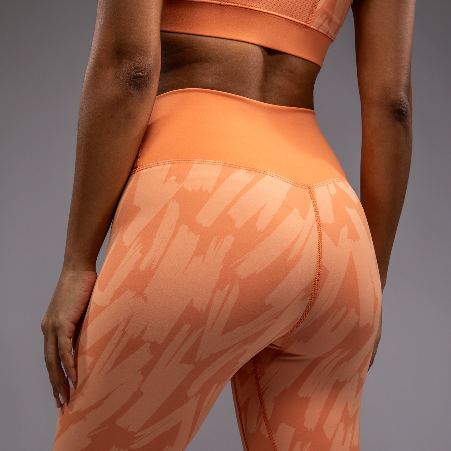 Venum Graffiti 女性用フルレングスレギンス - ベルベットアプリコット