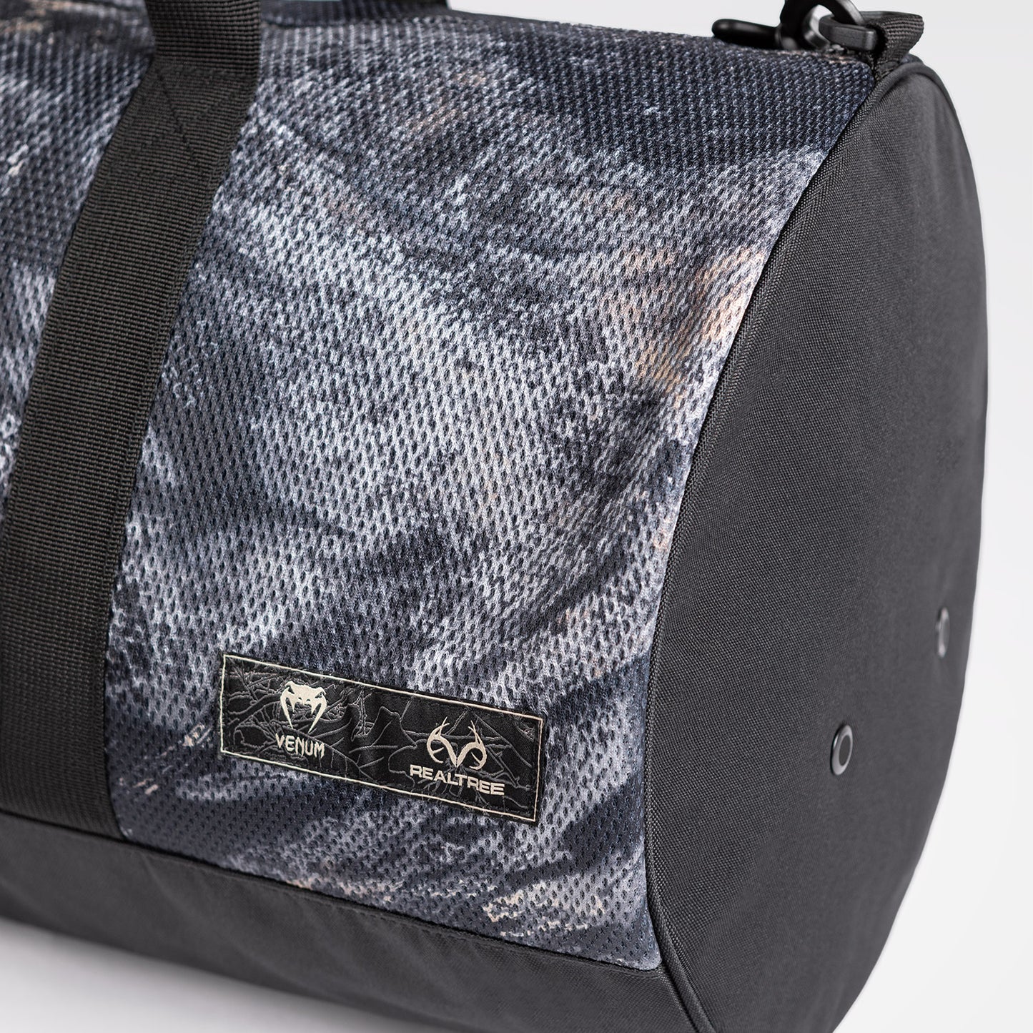 Venum Laser XT Realtree ダッフルバッグ – ダークカモ/グレー