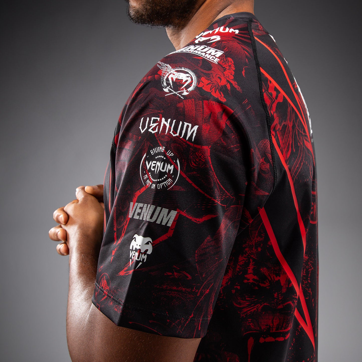 Venum 20th Anniversary ドライテックTシャツ - ブラック/レッド