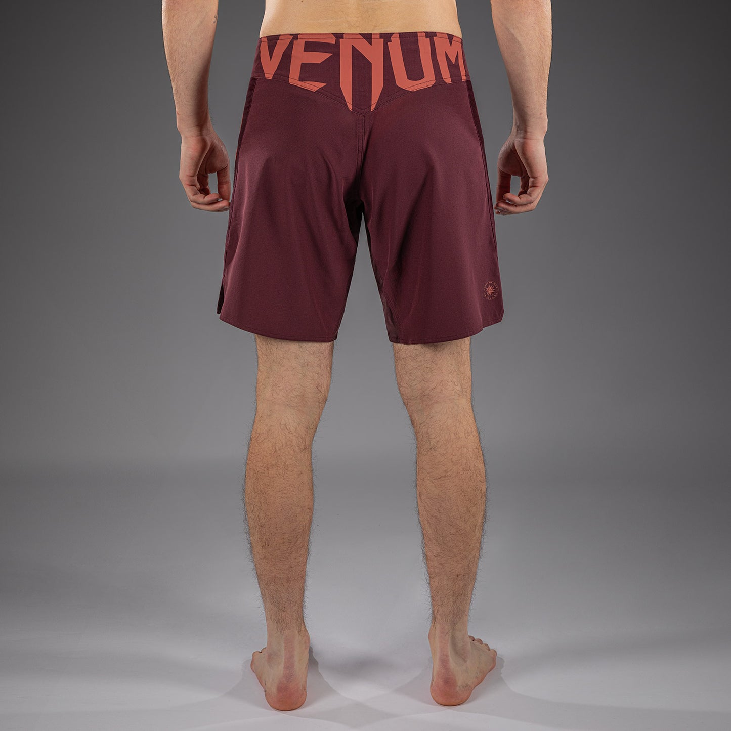 Venum Light 5.0 ファイトショーツ - ダークブラウン/テラコッタ