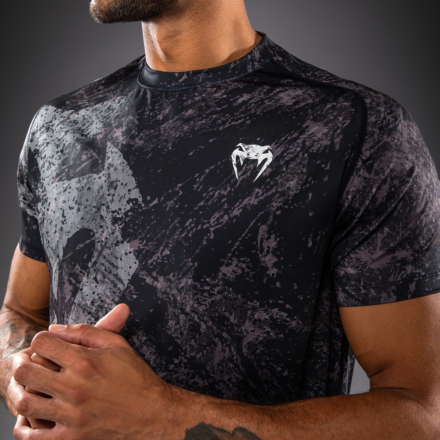 Venum Rage & Workout ドライテックTシャツ - ブラック/グレー