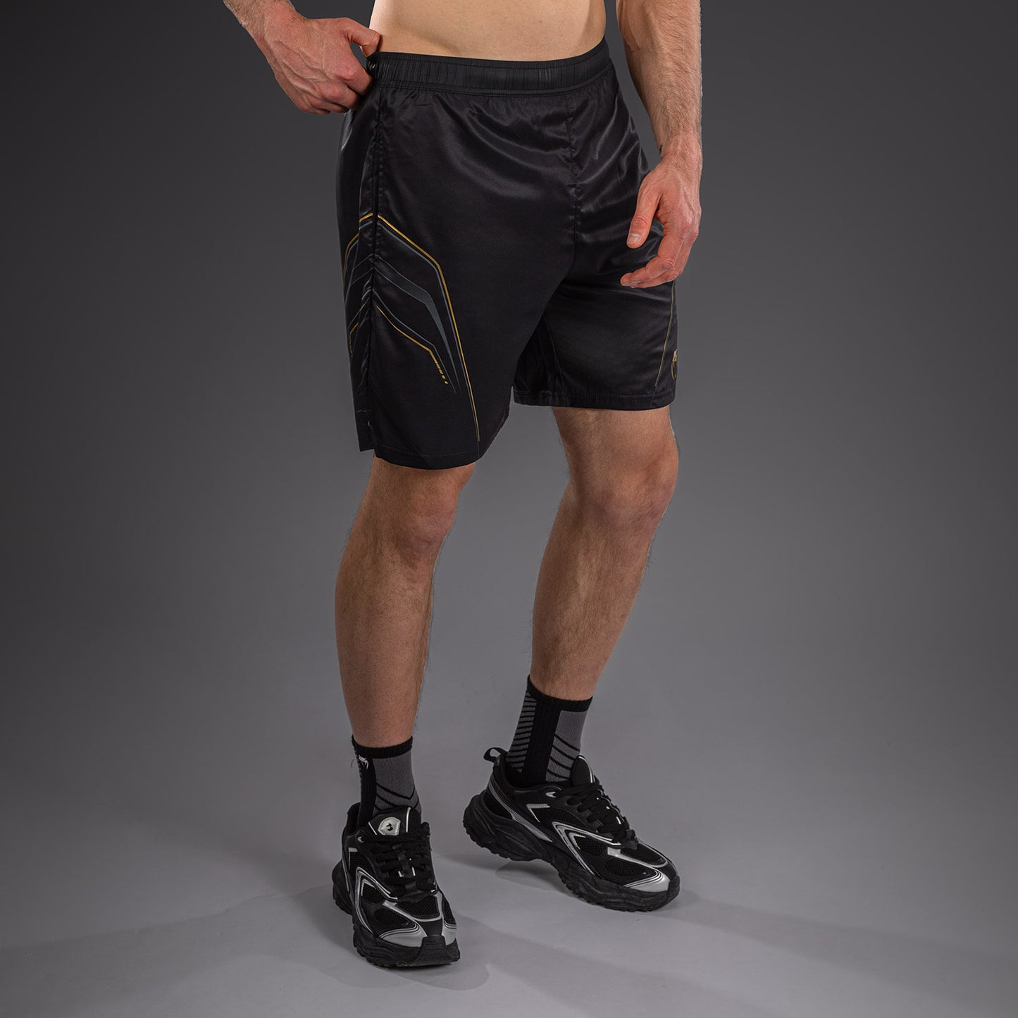 Venum Streamline トレーニングショーツ – ブラック/ゴールド
