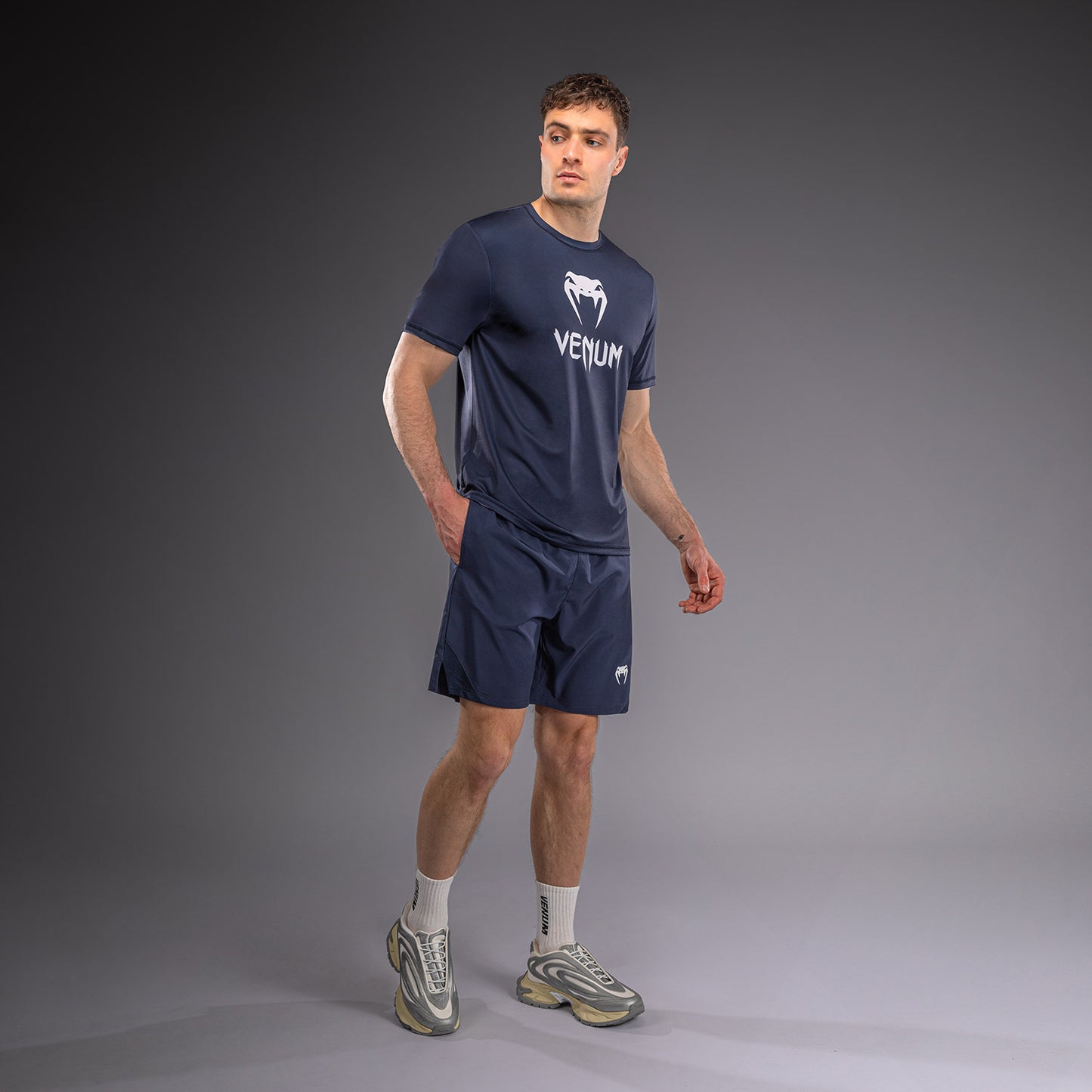 Venum Classic Dry Tech Tシャツ - ネイビーブルー/ホワイト