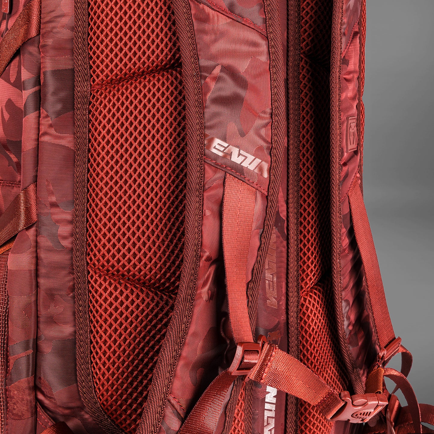 Venum Challenger Xtrem BackPack - カモフラージュ/バーガンディ