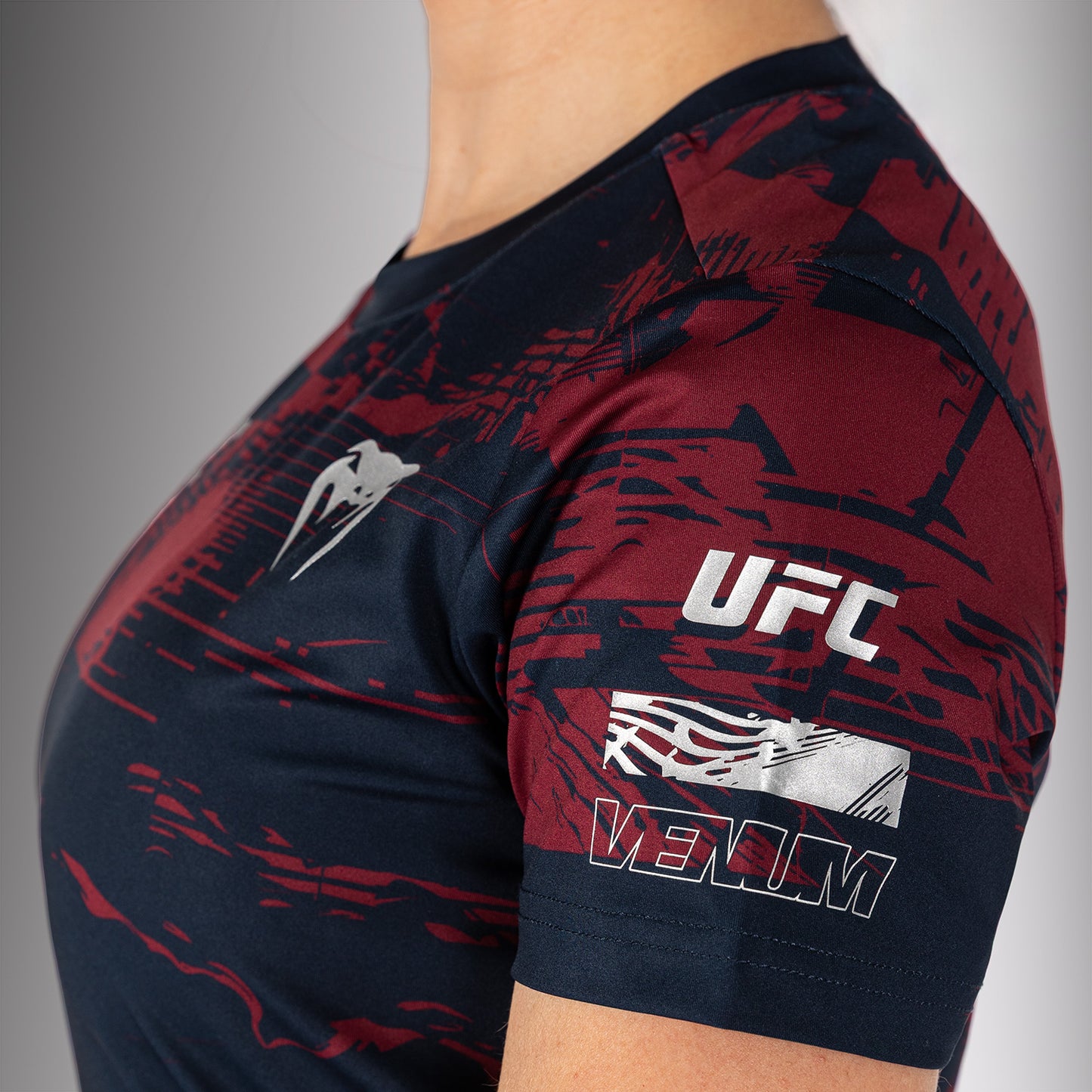 UFC Zenith by Venum Authentic Fight Week パフォーマンス半袖Tシャツ レディース - ネイビーブルー/バーガンディ/シルバー