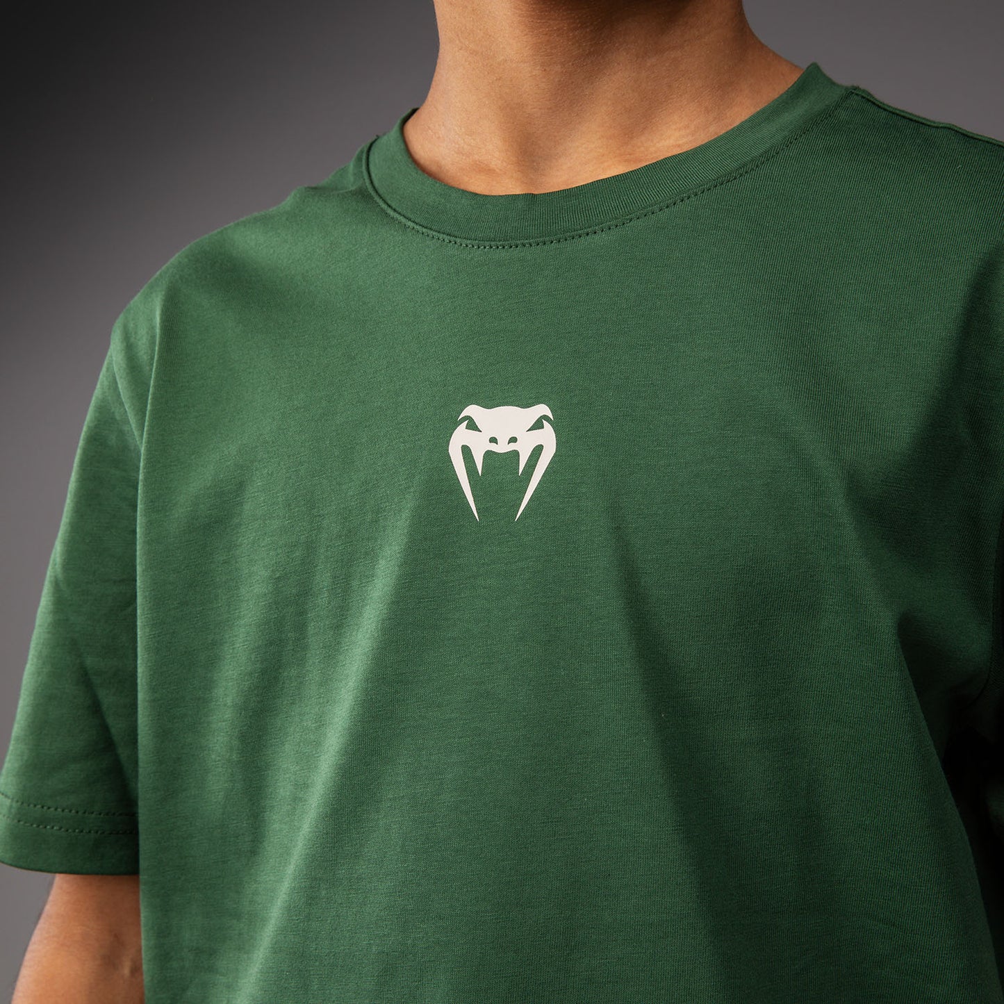 Venum Contender Tシャツ キッズ用 – フォレストグリーン/オフホワイト