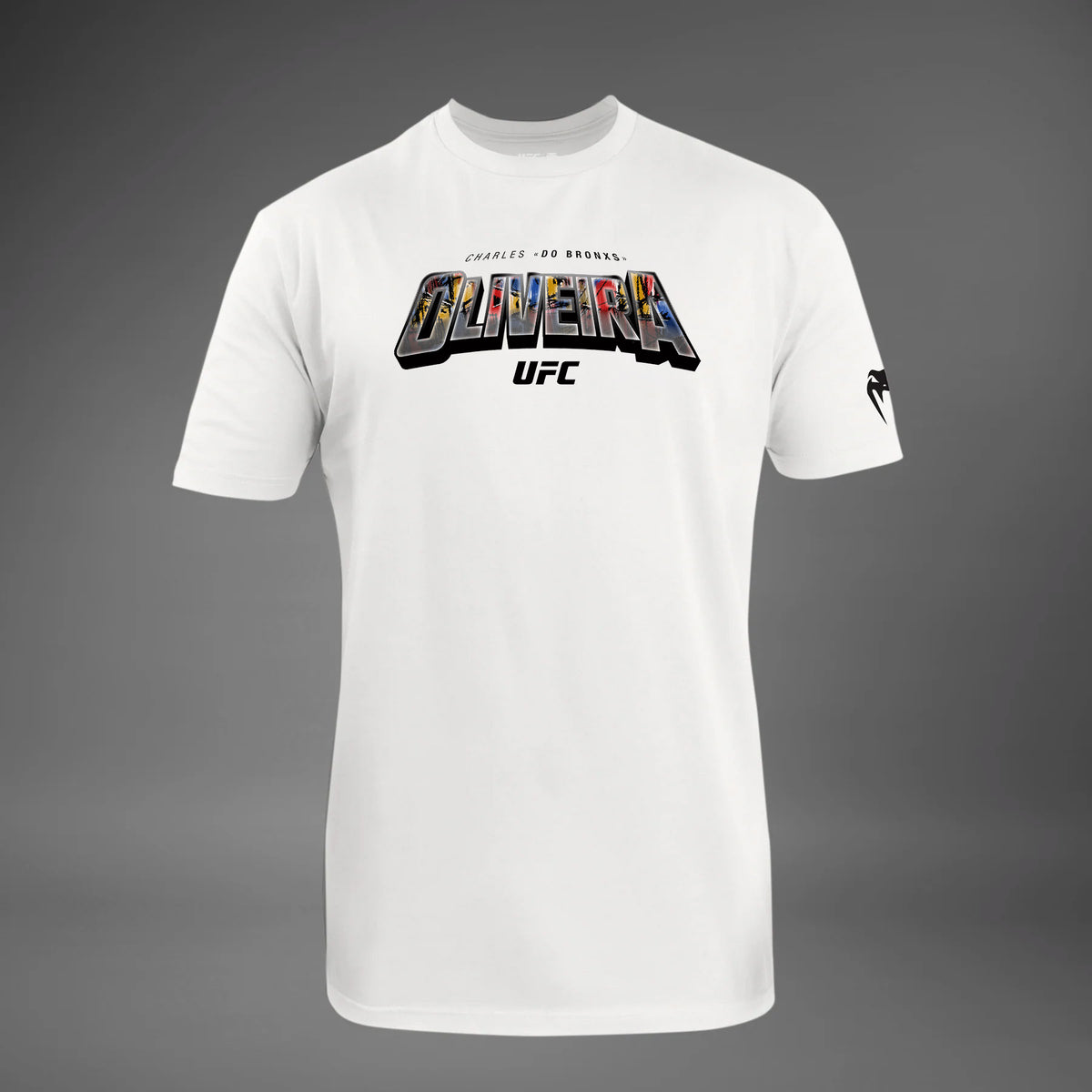 UFC Unrivaled by Venum Charles Oliveira 男性 Tシャツ - ホワイト