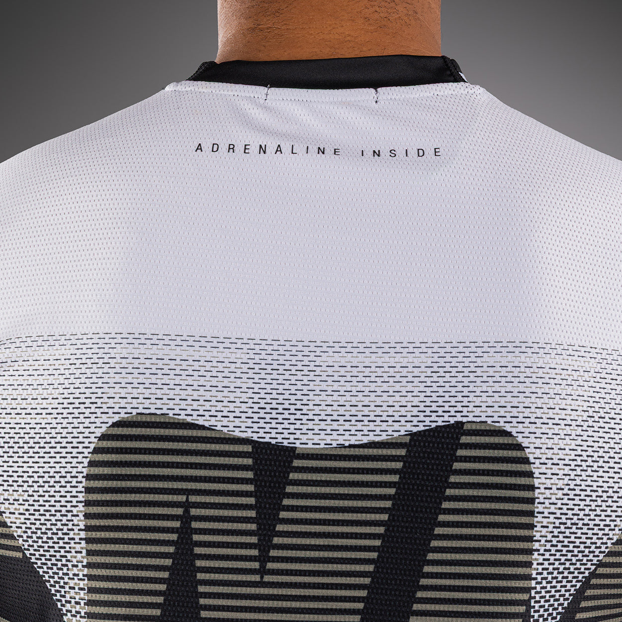 Venum Adrenaline Dry Tech Tシャツ – ブラック/サンド