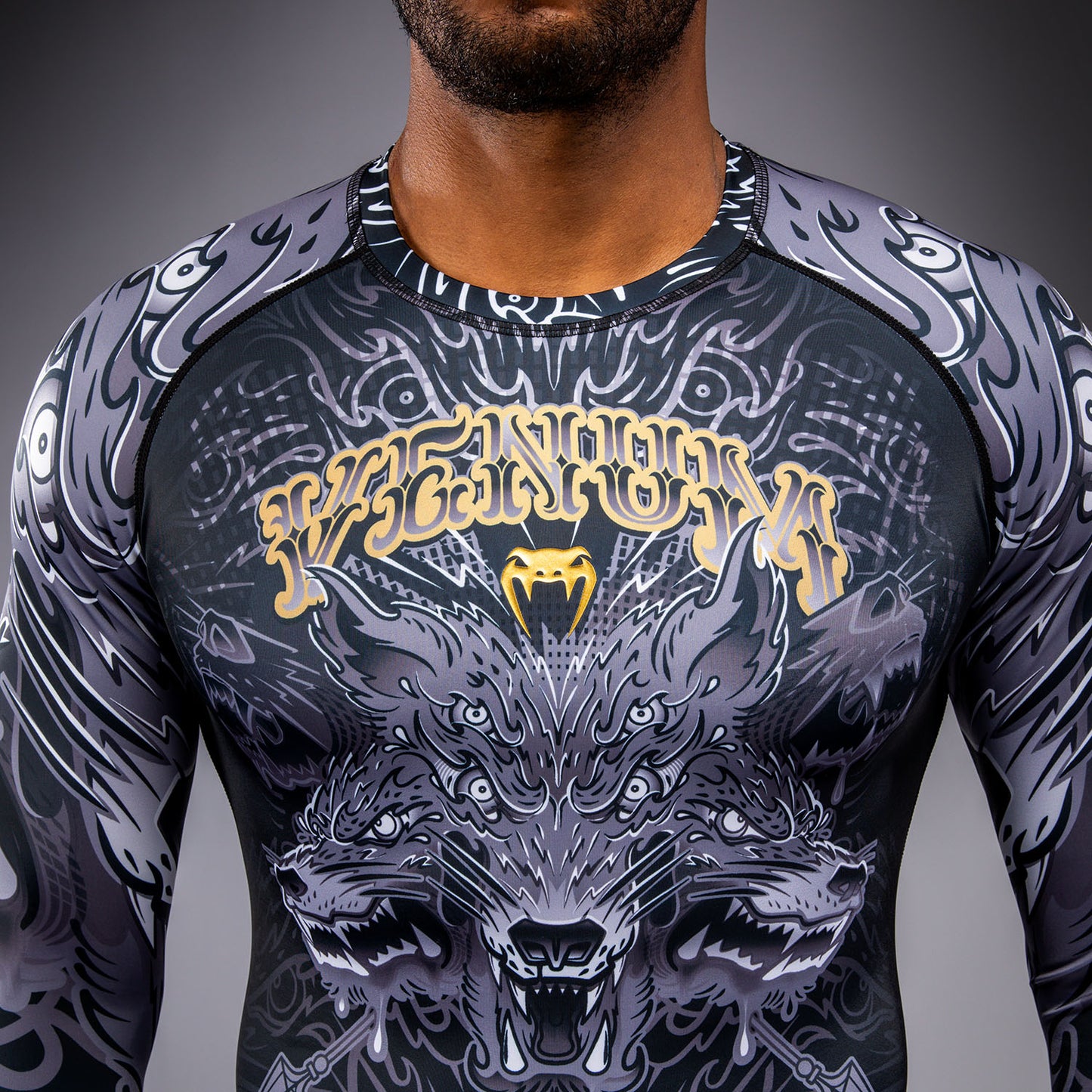 Venum Wolf Atak 長袖ラッシュガード – ブラック/グレー