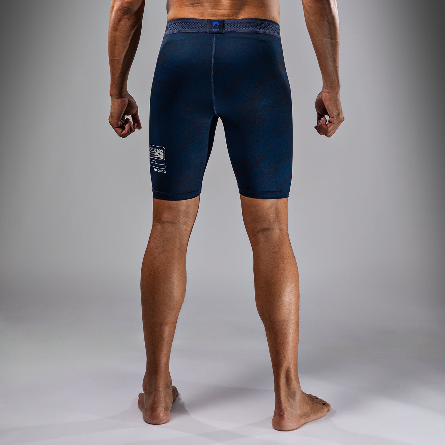 UFC Fusion by Venum Fight Week ヴァレトゥードショーツ（男性用） - オーシャニックブルー