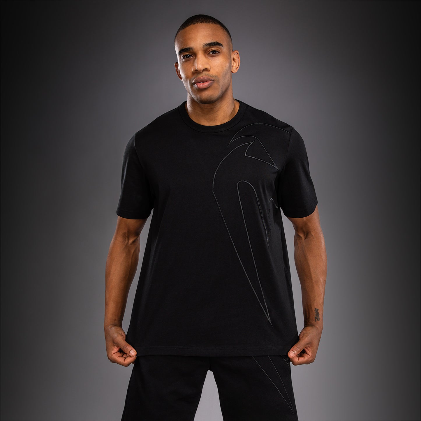 Venum Giant 3D Tシャツ – ブラック