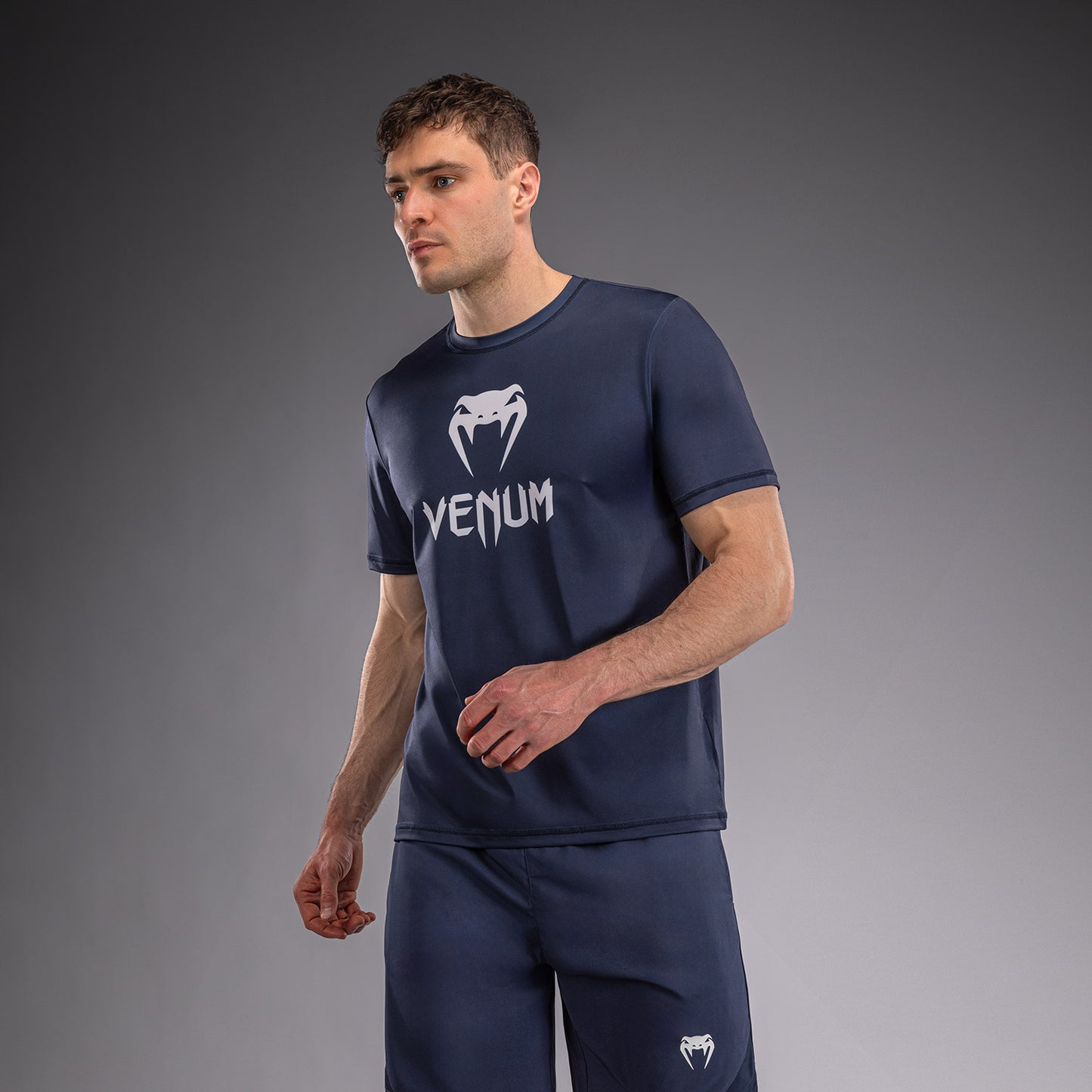 Venum Classic Dry Tech Tシャツ - ネイビーブルー/ホワイト