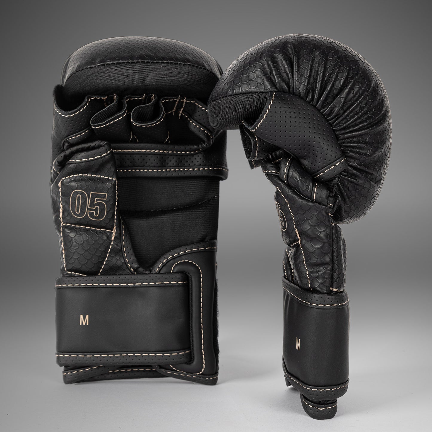 Venum Impact Evo Scales MMAスパーリンググローブ – ブラック