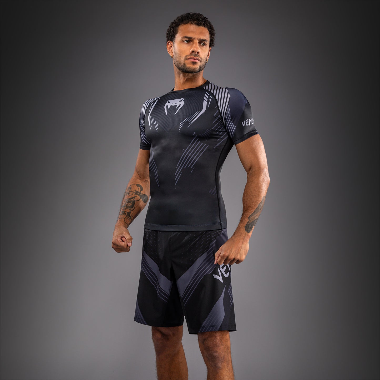 Venum No-Gi 6.0 半袖ラッシュガード ブラック/グレー