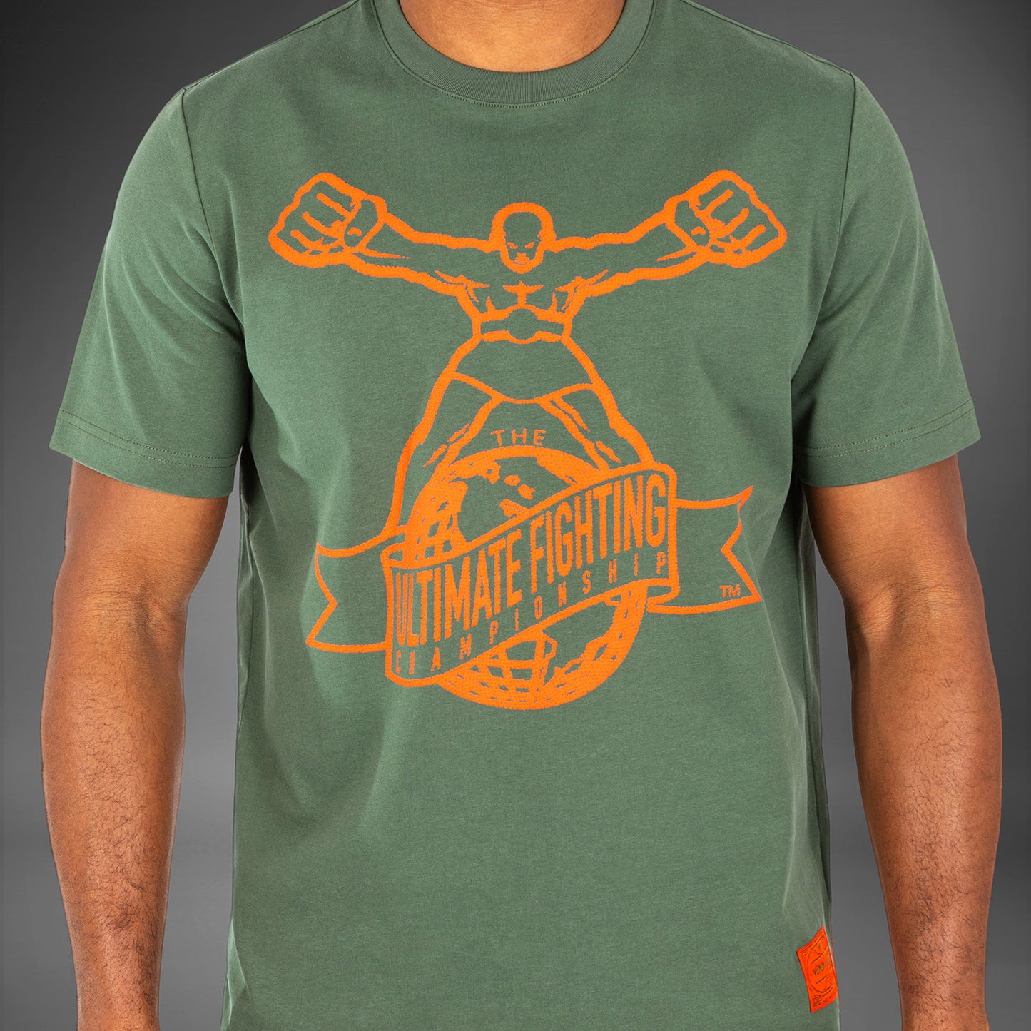UFC by Venum Ulti-Man Tシャツ - カーキ/オレンジ