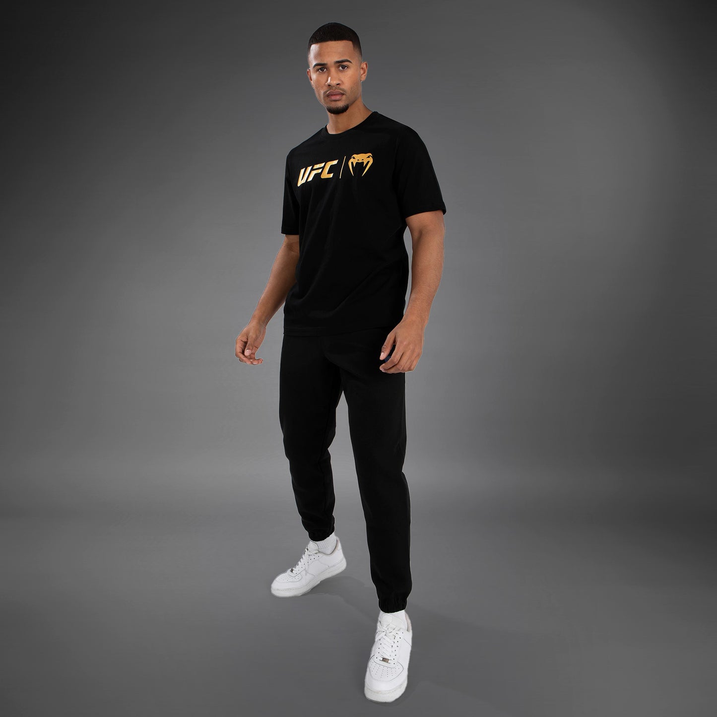 UFC Venum Classic Tシャツ - ブラック/ゴールド