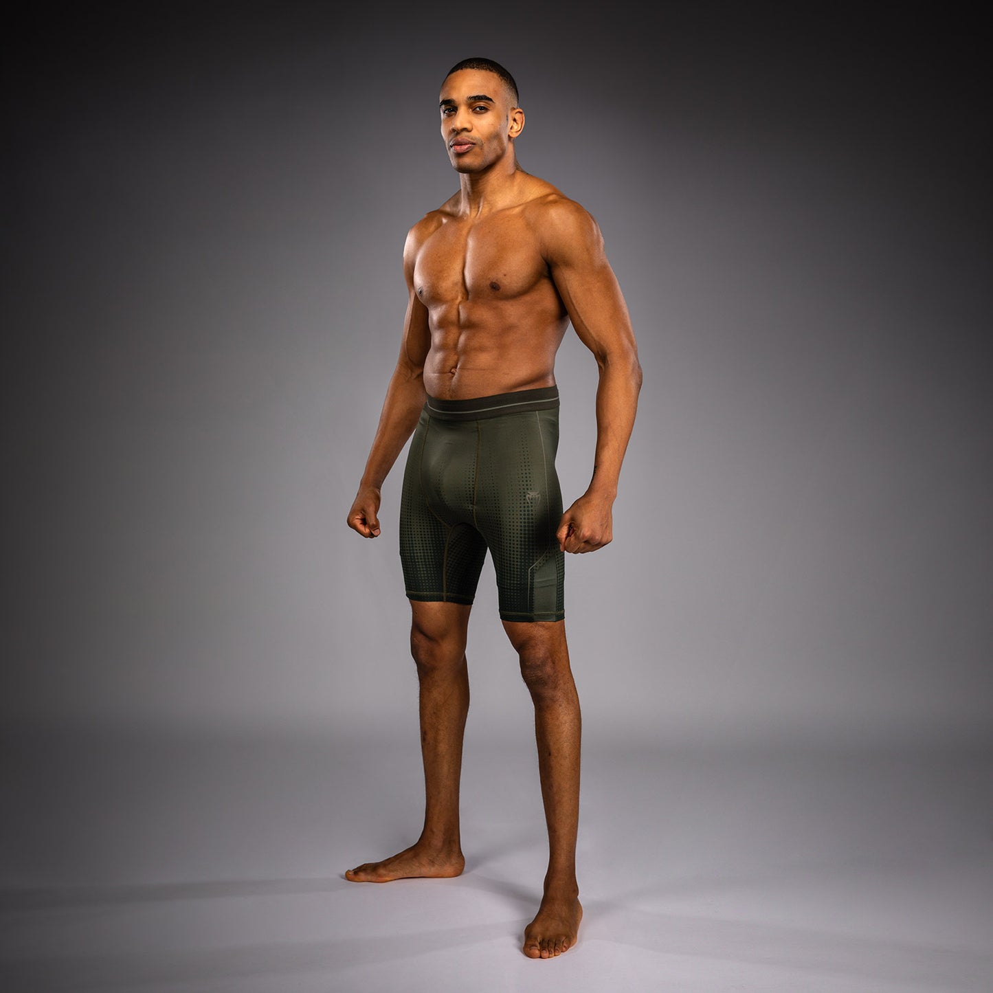 Venum Stealth Vale Tudo コンプレッションショーツ – カーキ/ダークグリーン