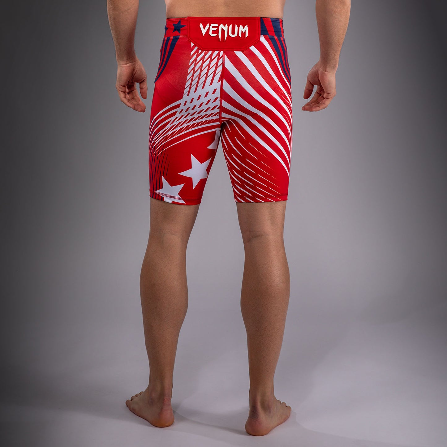 UFC Freedom 250 by Venum メンズ Custom Authentic Fight Night ヴァーリトゥード ショーツ - レッド
