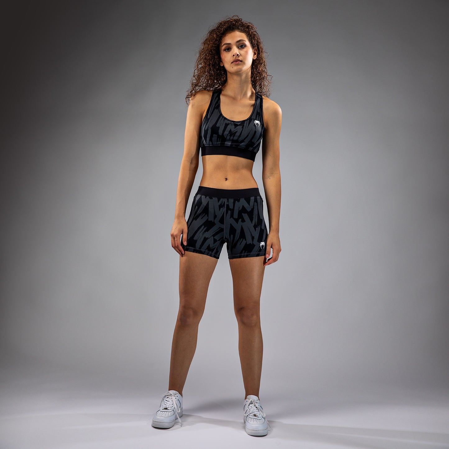 Venum Graffiti 女性用コンプレッションショーツ - アーバンチャコール