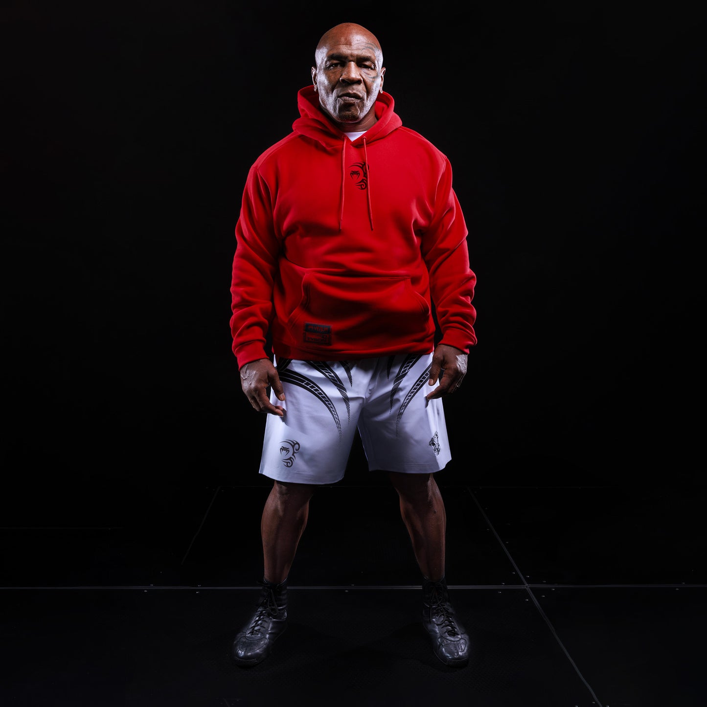 Venum x Mike Tyson Tiger フーディー - インテンスレッド/ディープブラック