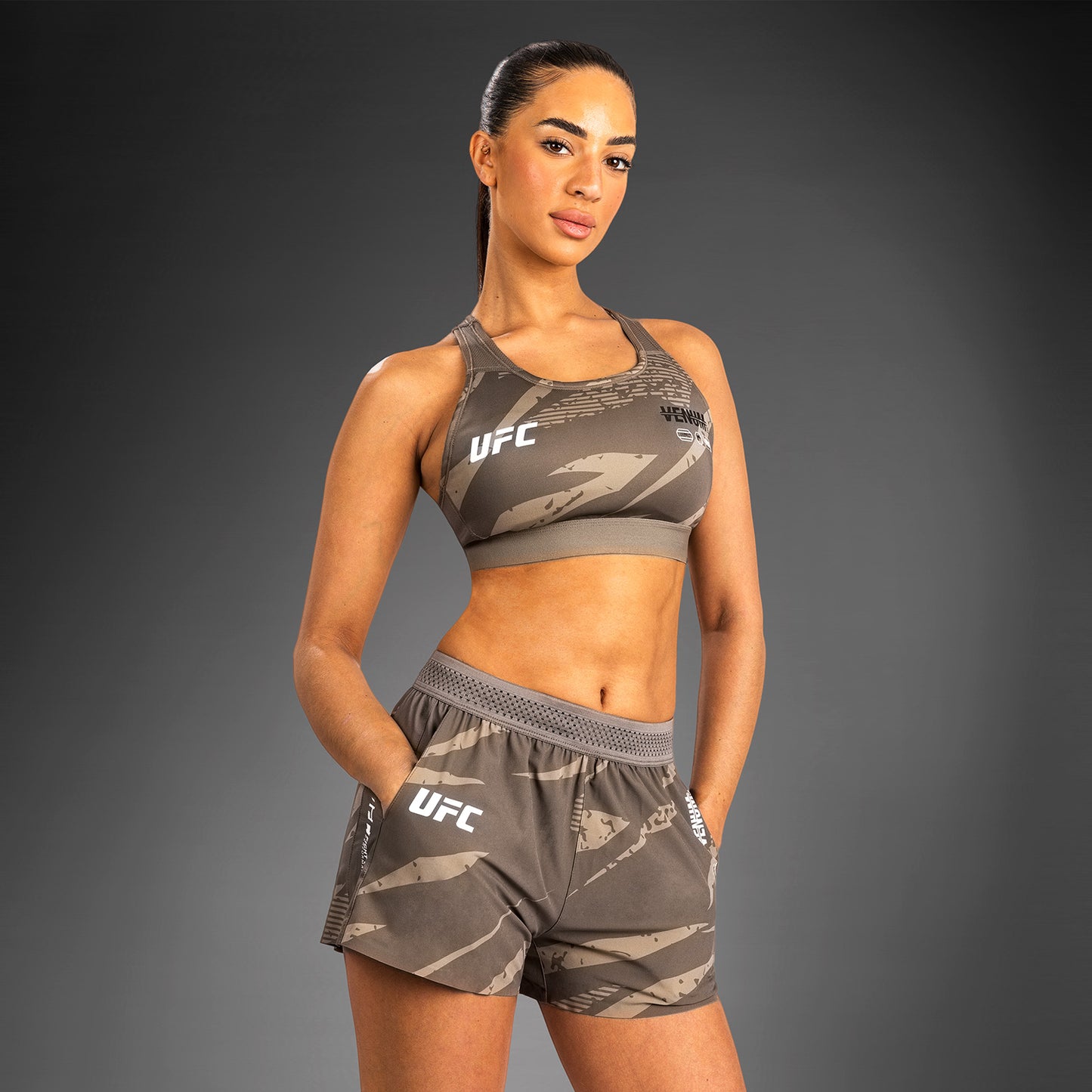 UFC Adrenaline By Venum Fight Week - 女性のパフォーマンスショート - Desert Camo