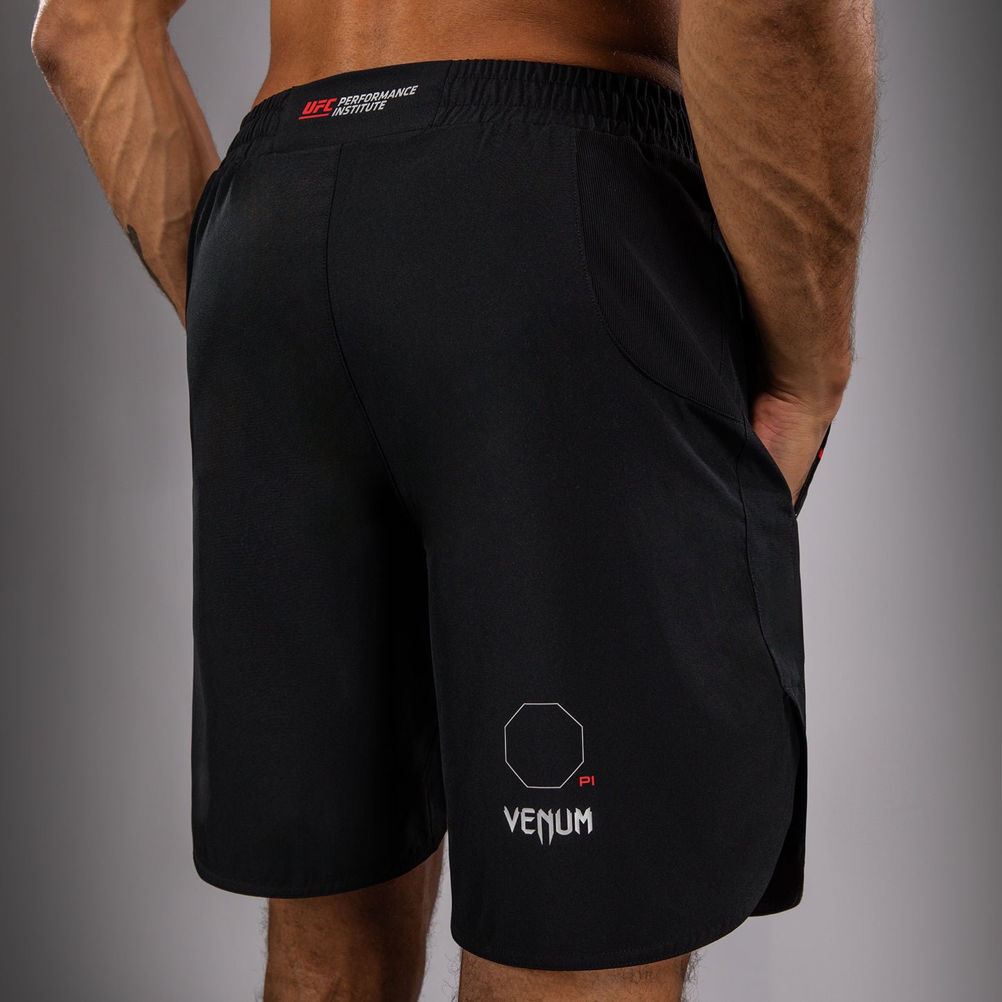 Venum UFC PI 3.0 トレーニングショーツ – ブラック