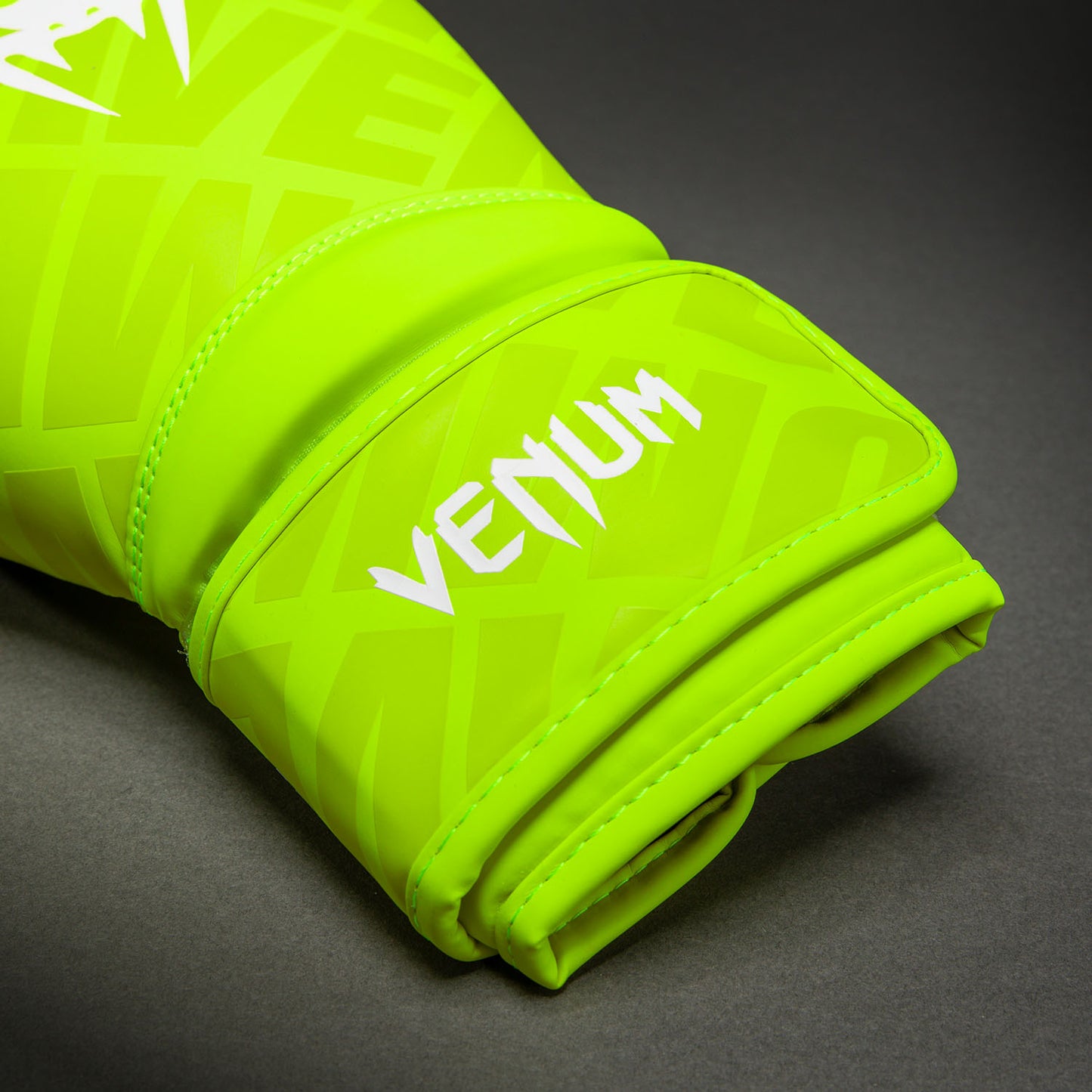 Venum Contender 1.5 XT 3D ボクシンググローブ – ネオンイエロー