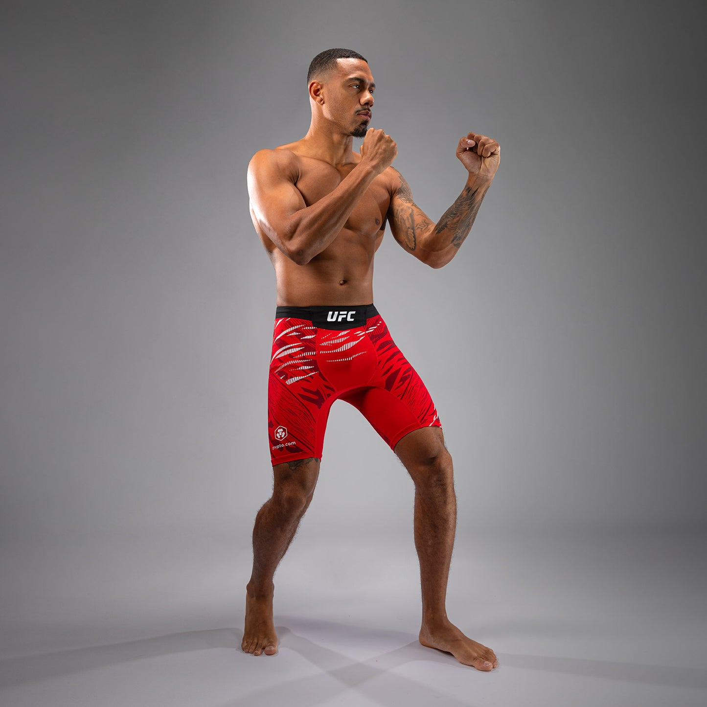 UFC Fusion by Venum Authentic Fight Night ヴァレトゥードショーツ（男性用） - レッド