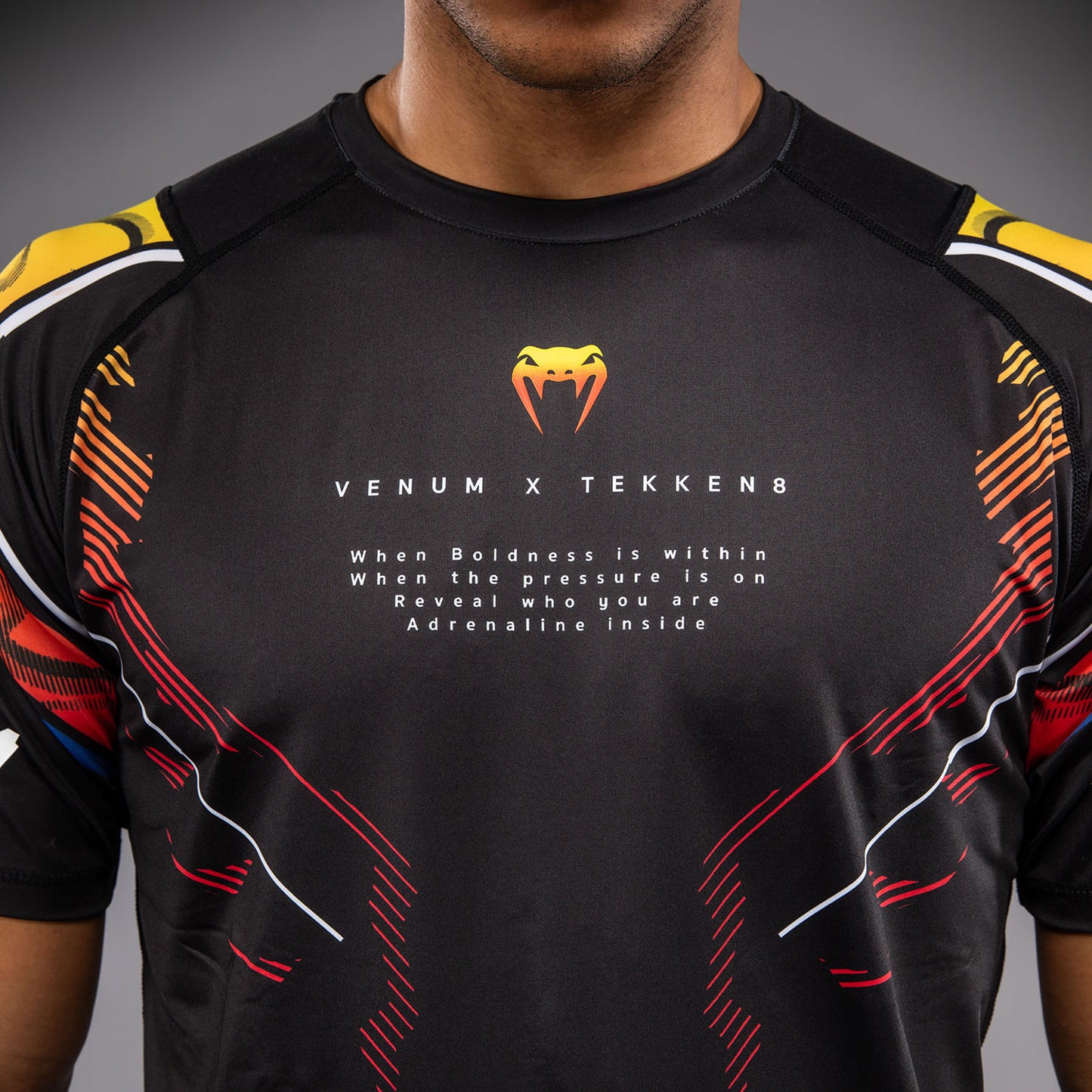 Venum x TEKKEN 8 ドライテックTシャツ ヨシミツ - ブラック/オレンジ
