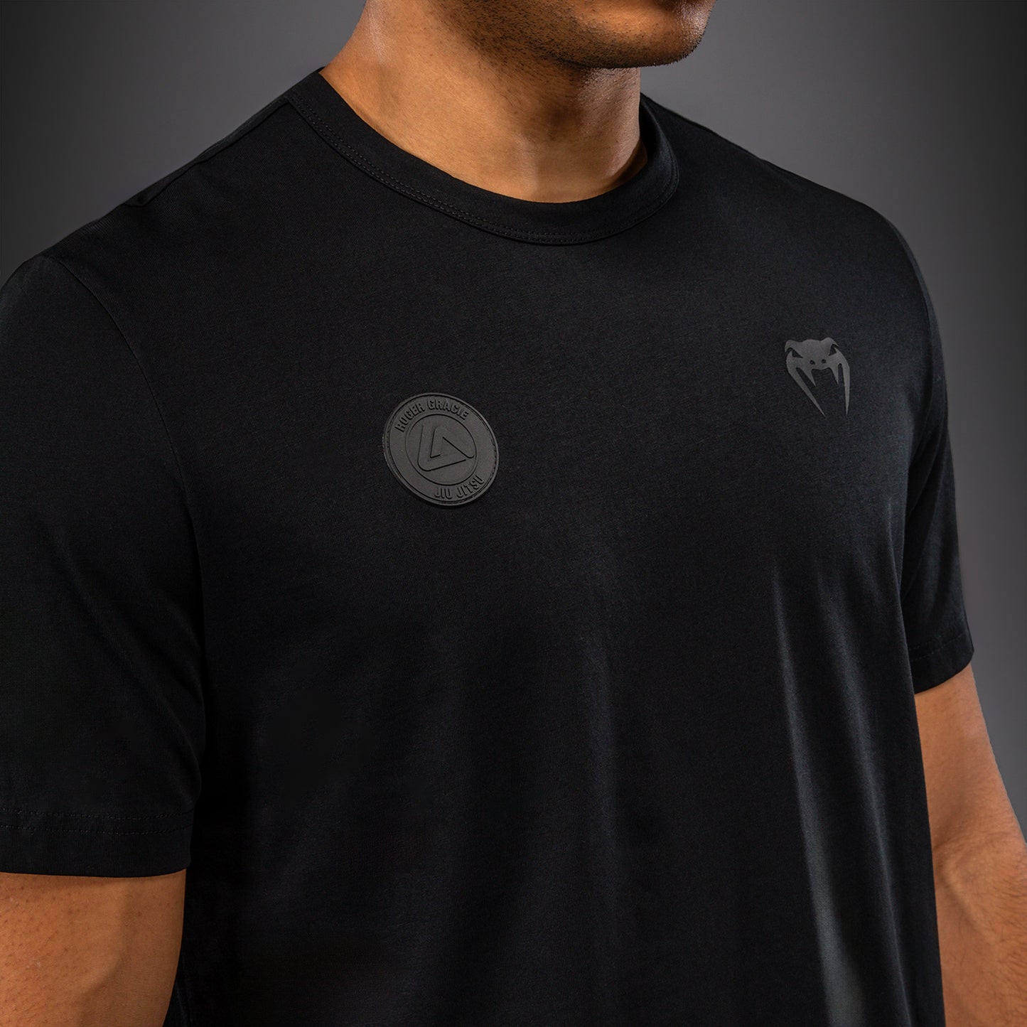 Venum x Roger Gracie Academy Tシャツ - ブラック