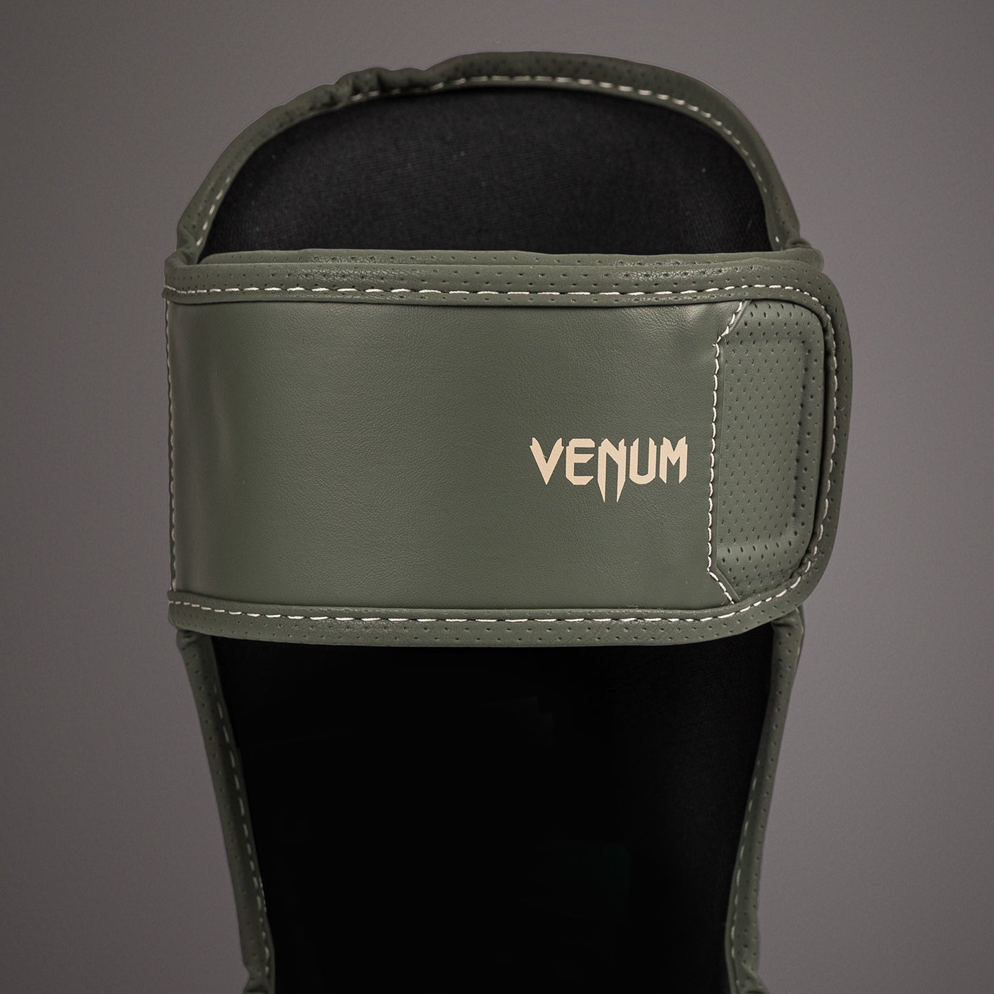 Venum Impact Evo シンガード - ミリタリーグリーン