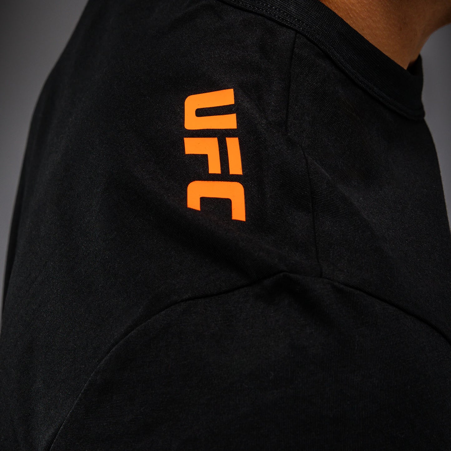 UFC Zenith by Venum Authentic Fight Week 半袖Tシャツ メンズ - ブラック