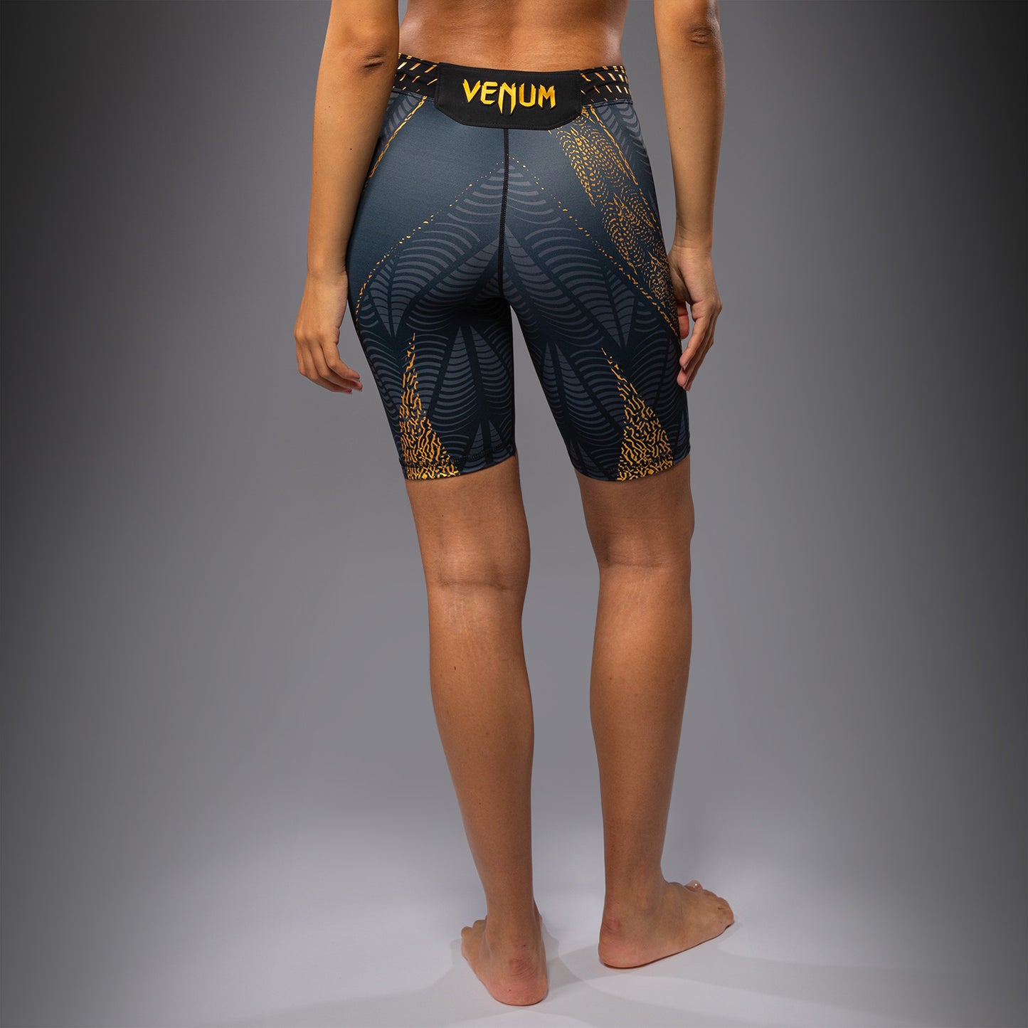 UFC Zenith by Venum Authentic Fight Night ロングフィットヴァレトゥードショーツ レディース - チャンピオン