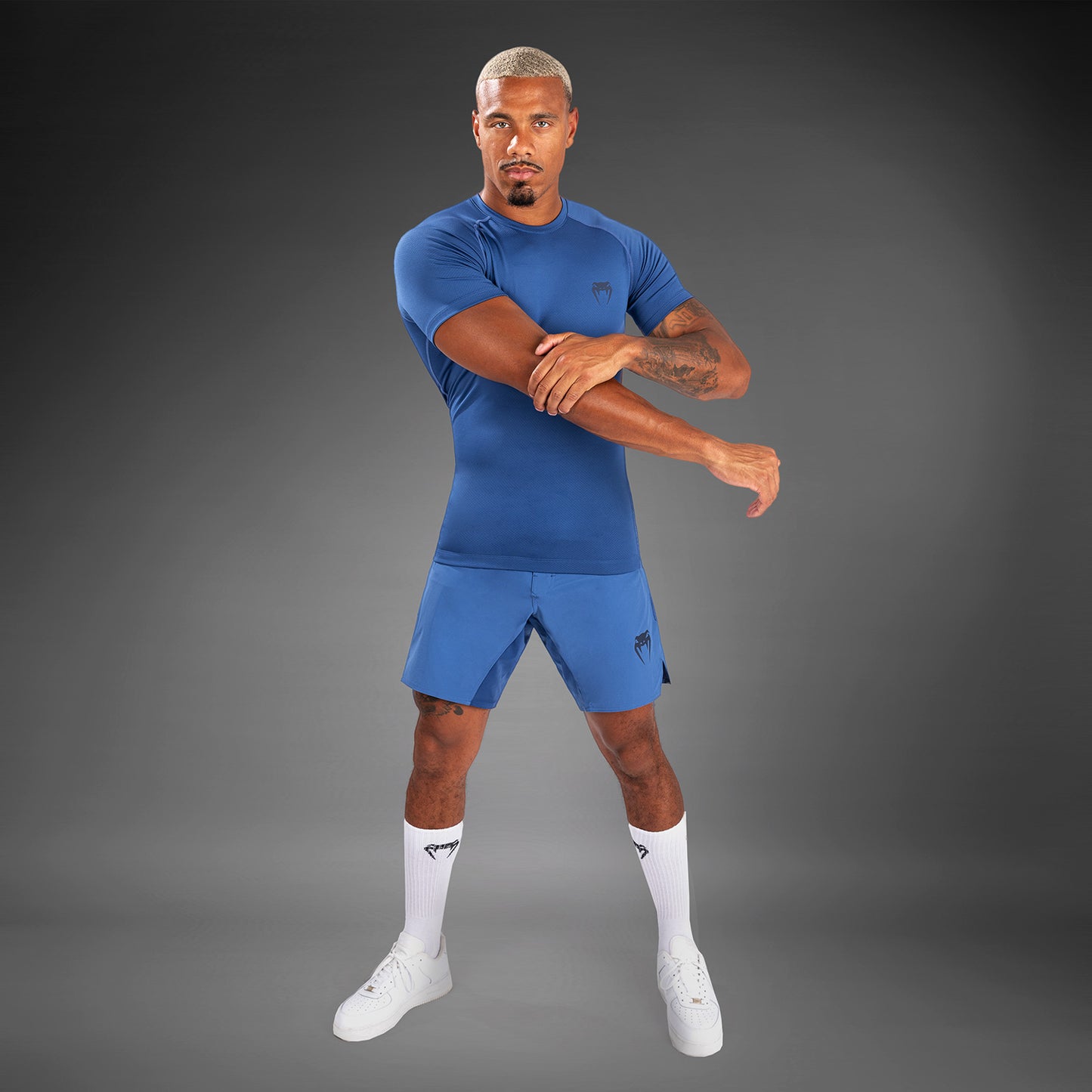 Venum Contender メンズショートスリーブラッシュガード - ブルー